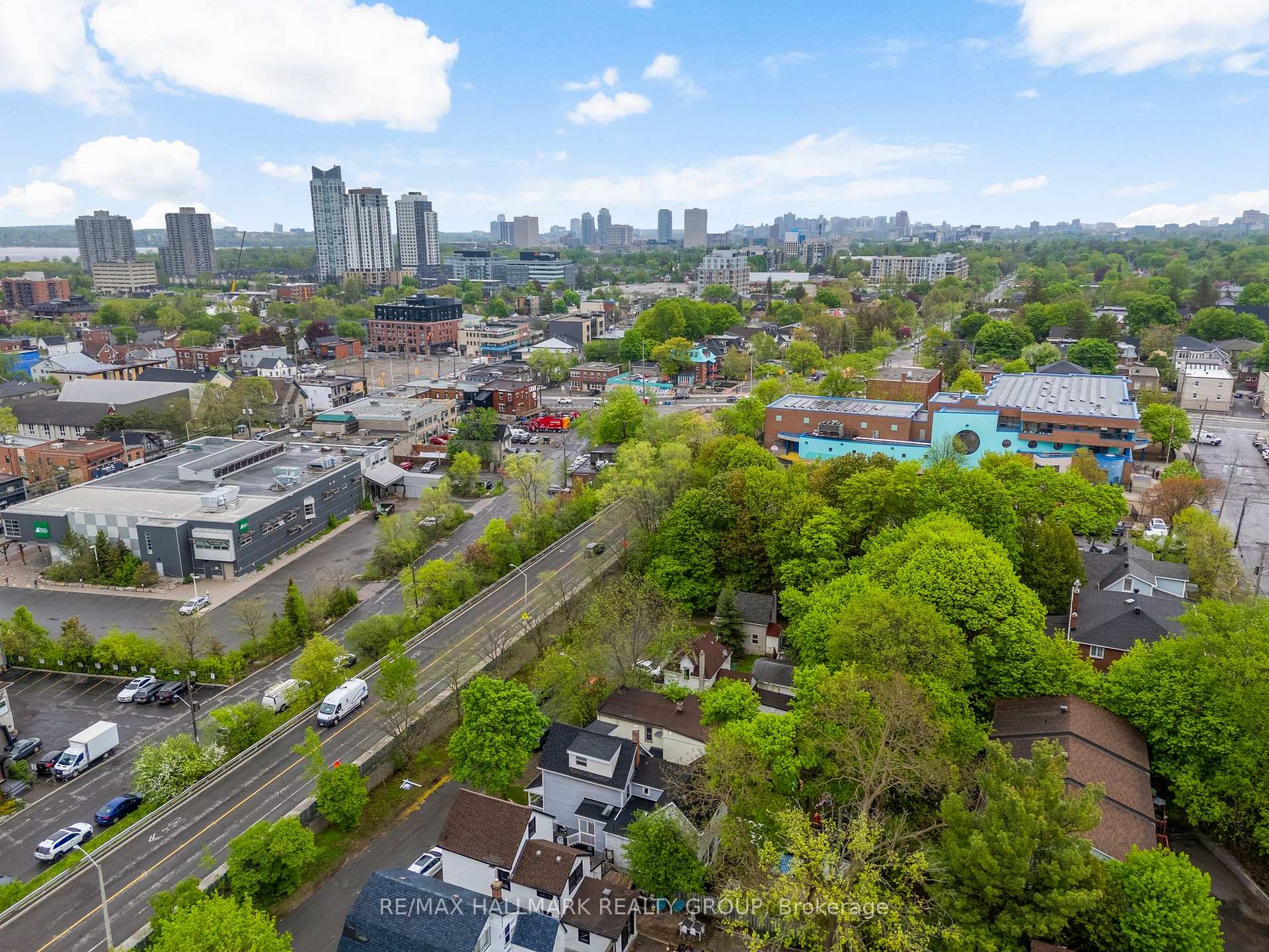 Photo 49 of 528 Lower Byron Avenue, Ottawa, McKellar/Highland — HOMEH