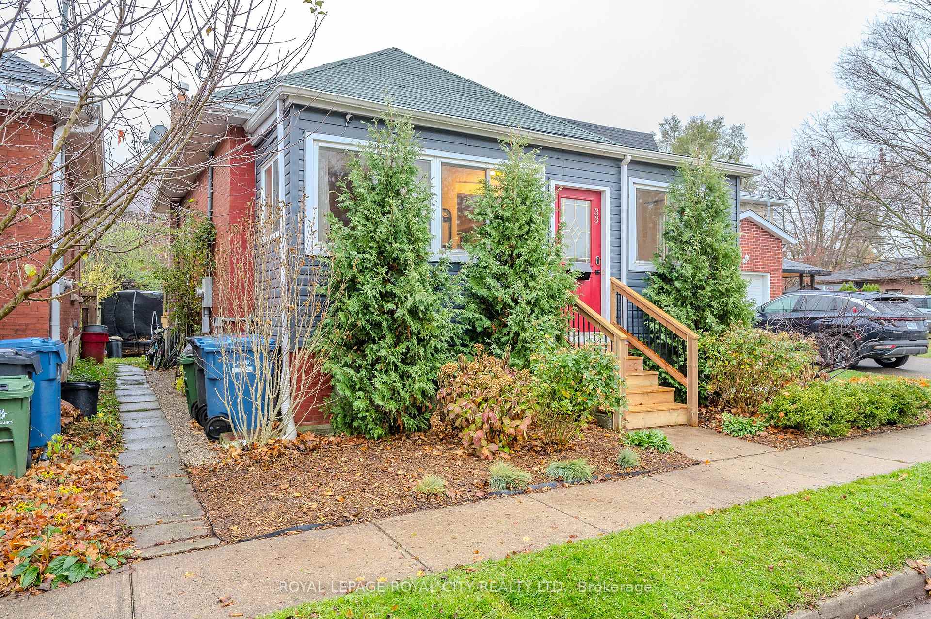Photo 3 of 33 Audrey Avenue, Guelph, St. Patrick's Ward — HOMEH