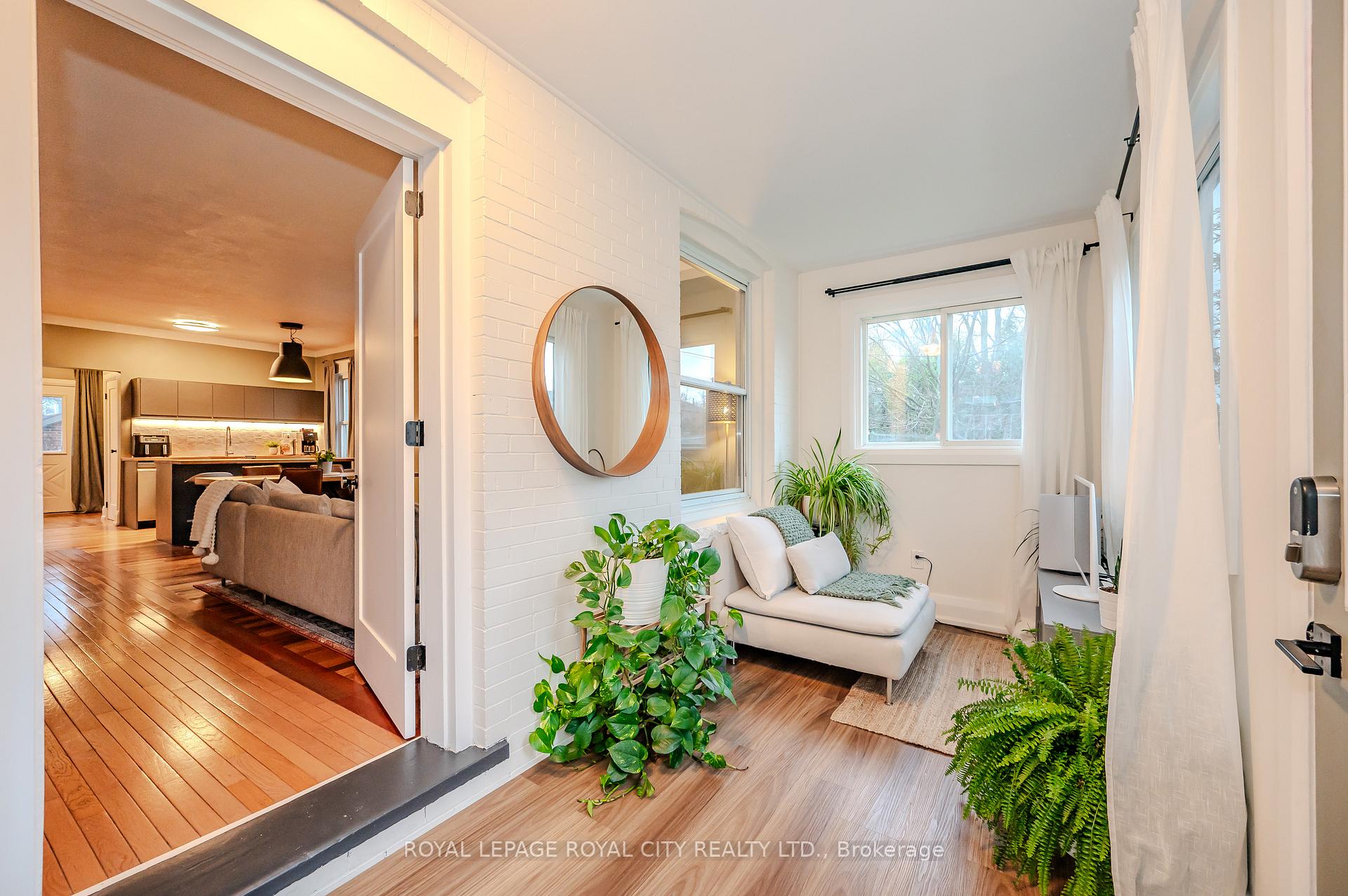 Photo 6 of 33 Audrey Avenue, Guelph, St. Patrick's Ward — HOMEH
