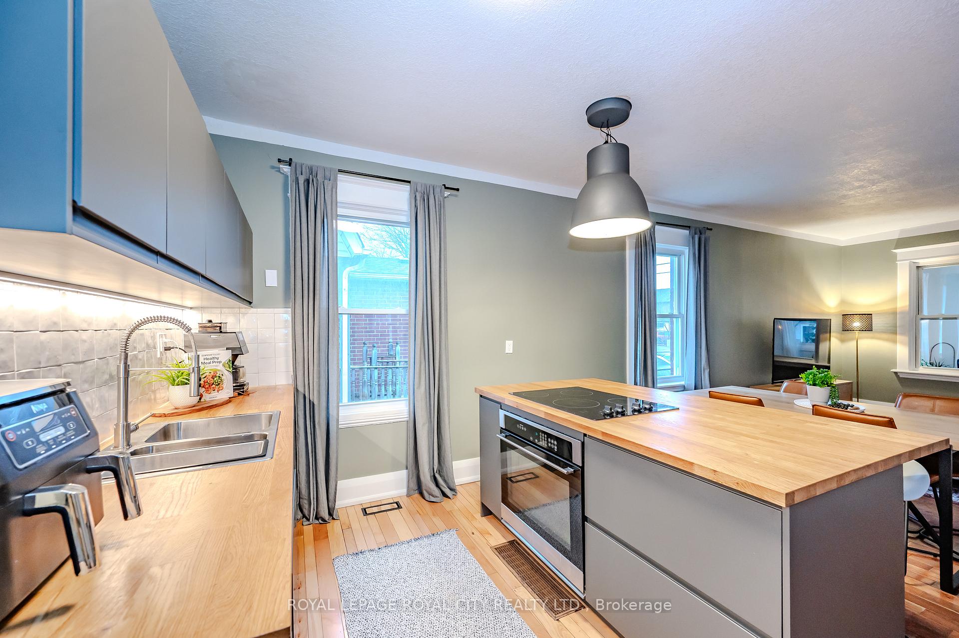 Photo 22 of 33 Audrey Avenue, Guelph, St. Patrick's Ward — HOMEH