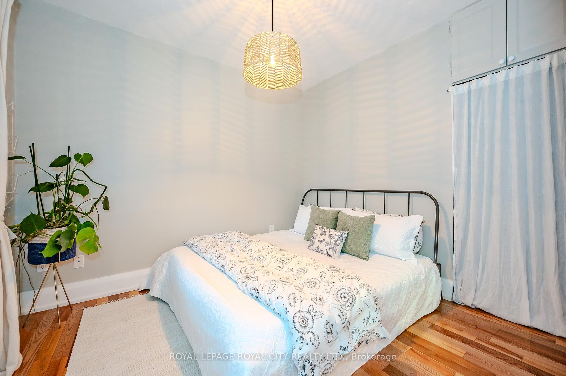 Photo 23 of 33 Audrey Avenue, Guelph, St. Patrick's Ward — HOMEH