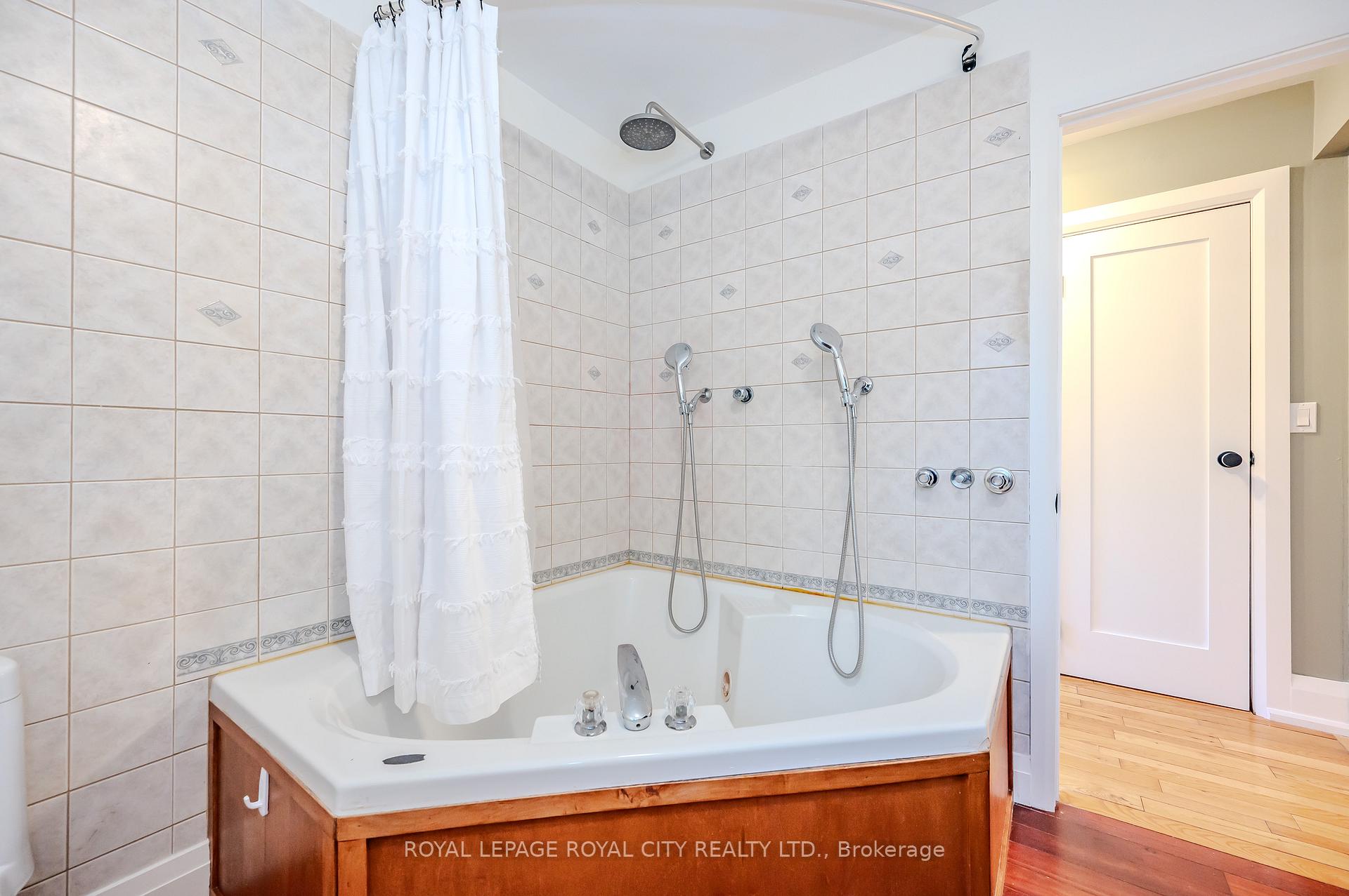 Photo 29 of 33 Audrey Avenue, Guelph, St. Patrick's Ward — HOMEH