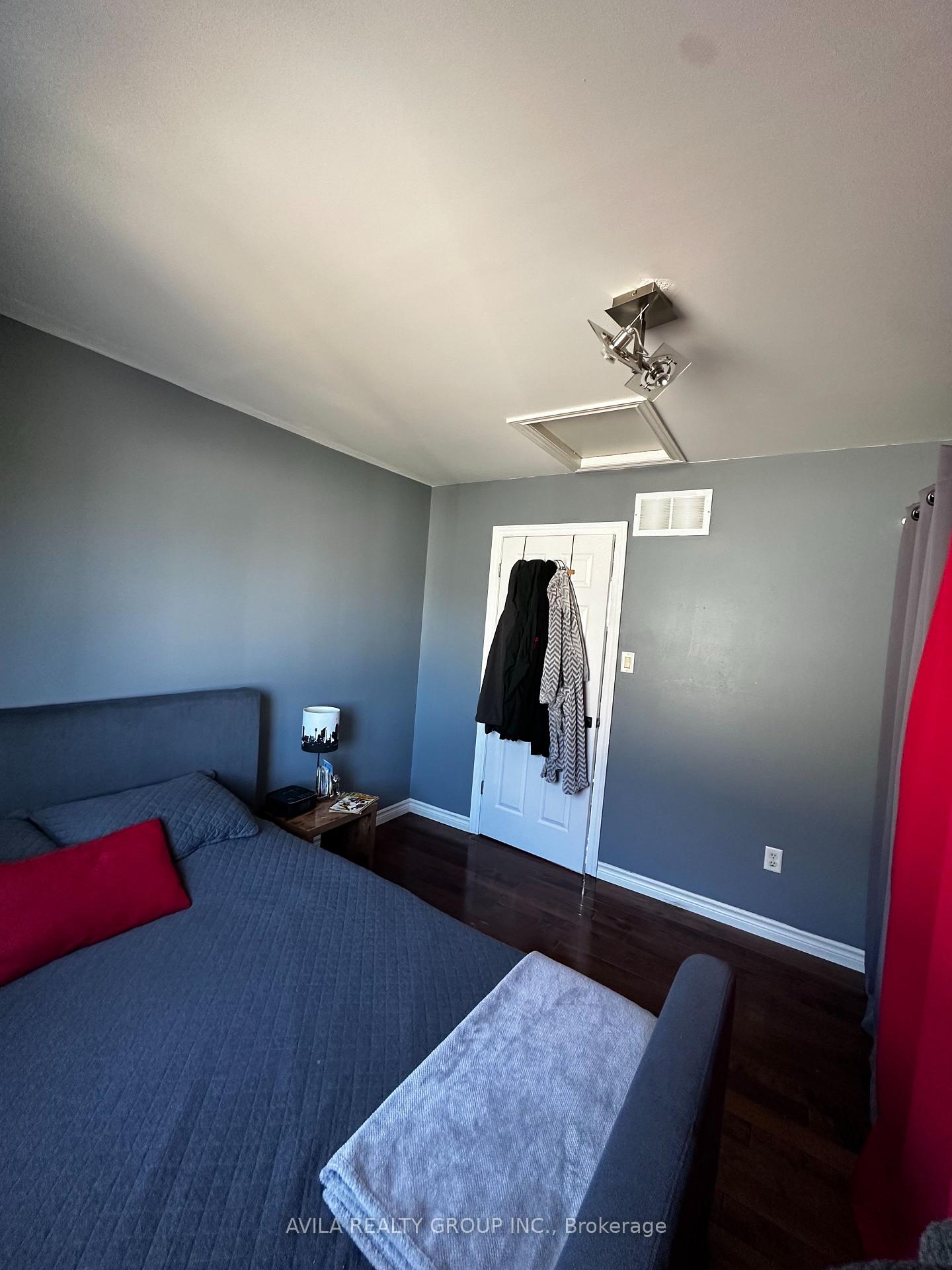 Photo 30 of 75 Heritage Court, Barrie, Painswick South — HOMEH