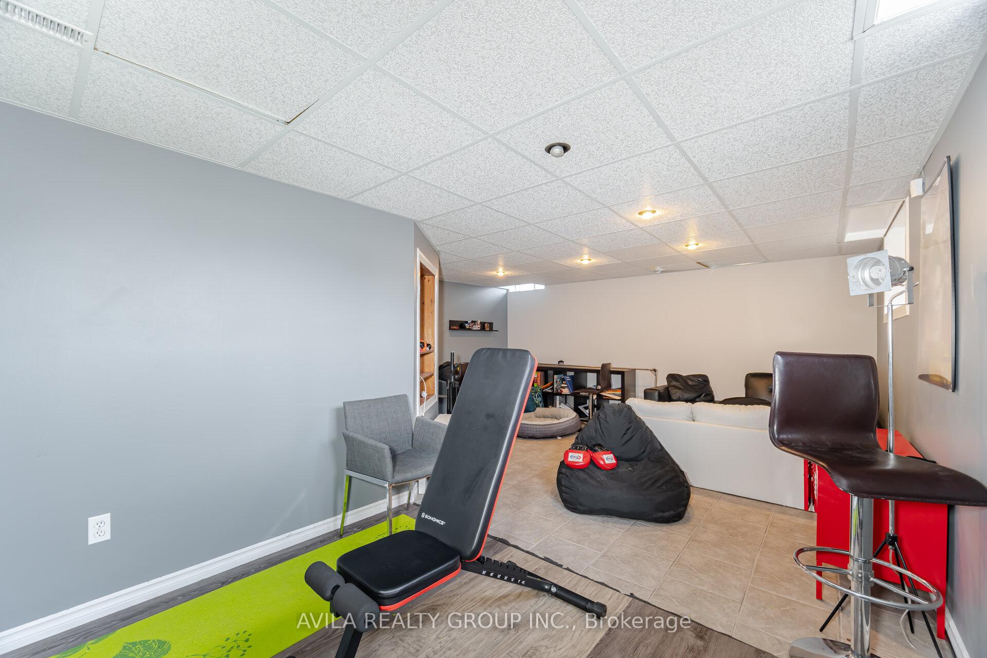 Photo 41 of 75 Heritage Court, Barrie, Painswick South — HOMEH