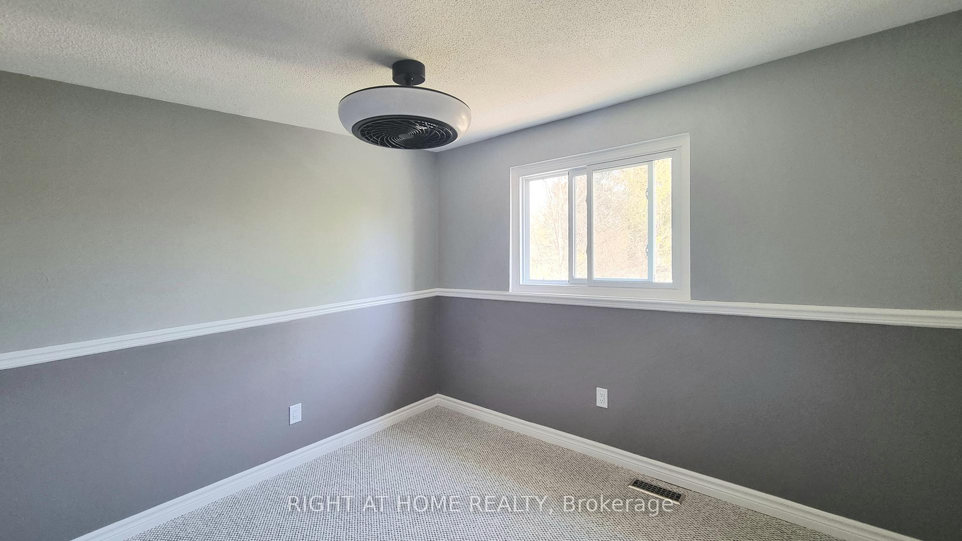 Photo 8 of 88 Kipling Place, Barrie, Letitia Heights — HOMEH