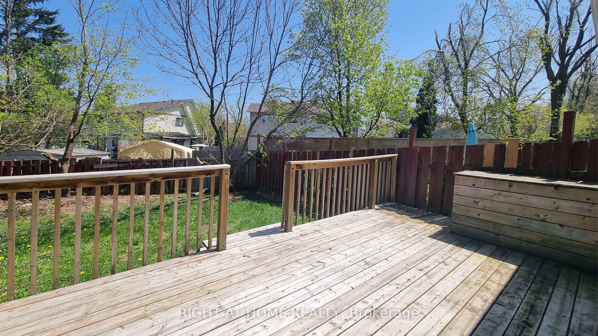 Photo 15 of 88 Kipling Place, Barrie, Letitia Heights — HOMEH