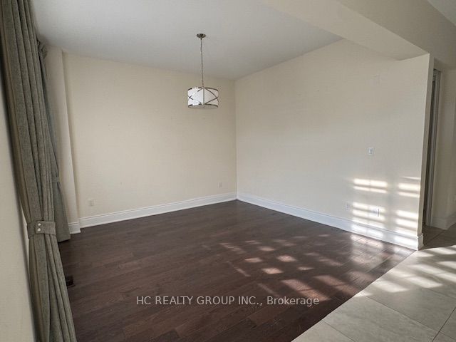 Photo 3 of 14 Tralee Court, Markham, Angus Glen — HOMEH