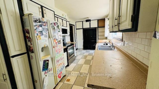 Photo 9 of 38 Pleasant Road, Guelph, General Hospital — HOMEH