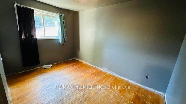 Photo 13 of 38 Pleasant Road, Guelph, General Hospital — HOMEH