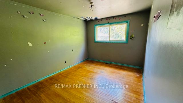 Photo 14 of 38 Pleasant Road, Guelph, General Hospital — HOMEH