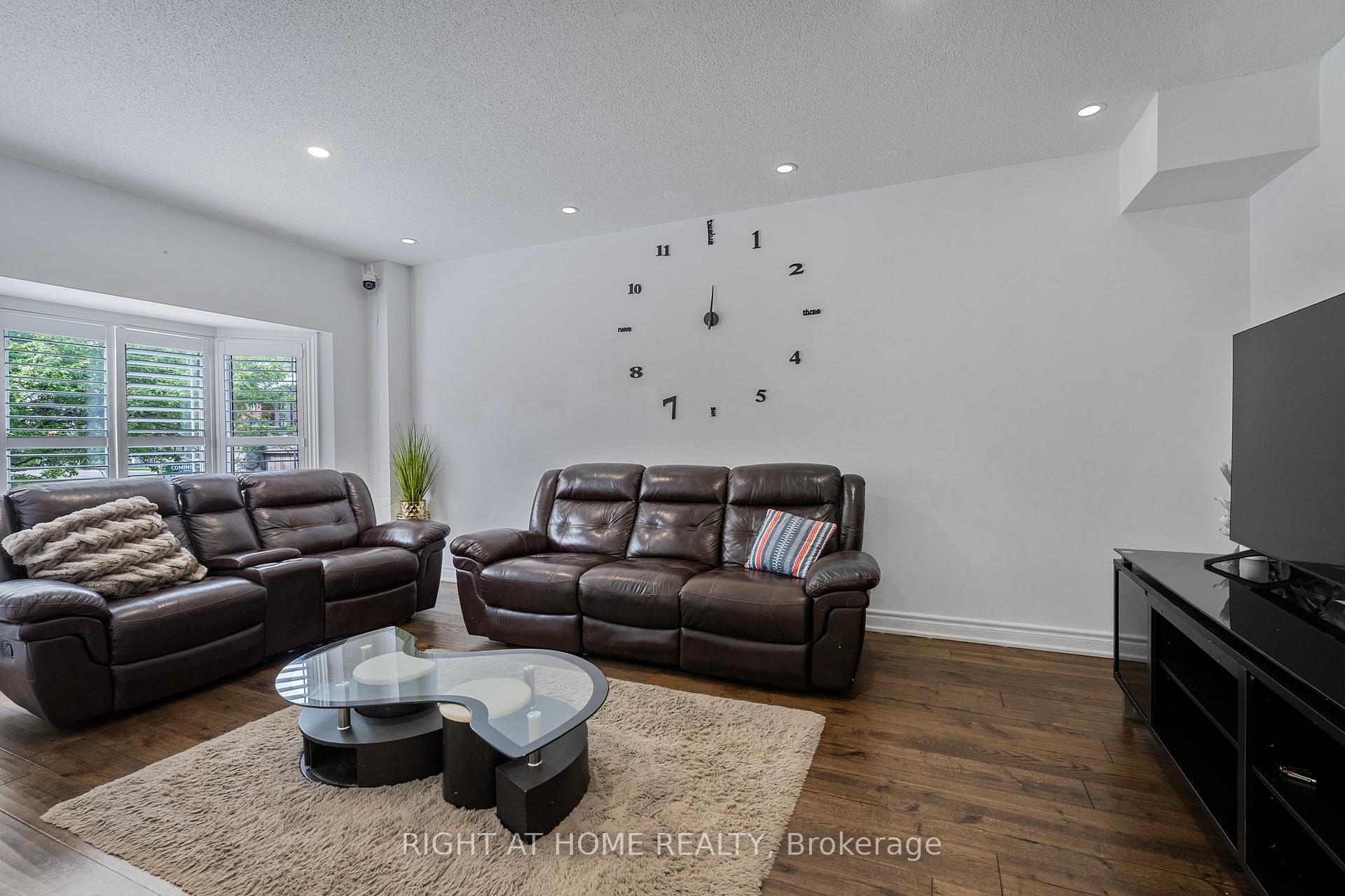 Photo 7 of 1 Esther Drive, Barrie, Painswick South — HOMEH