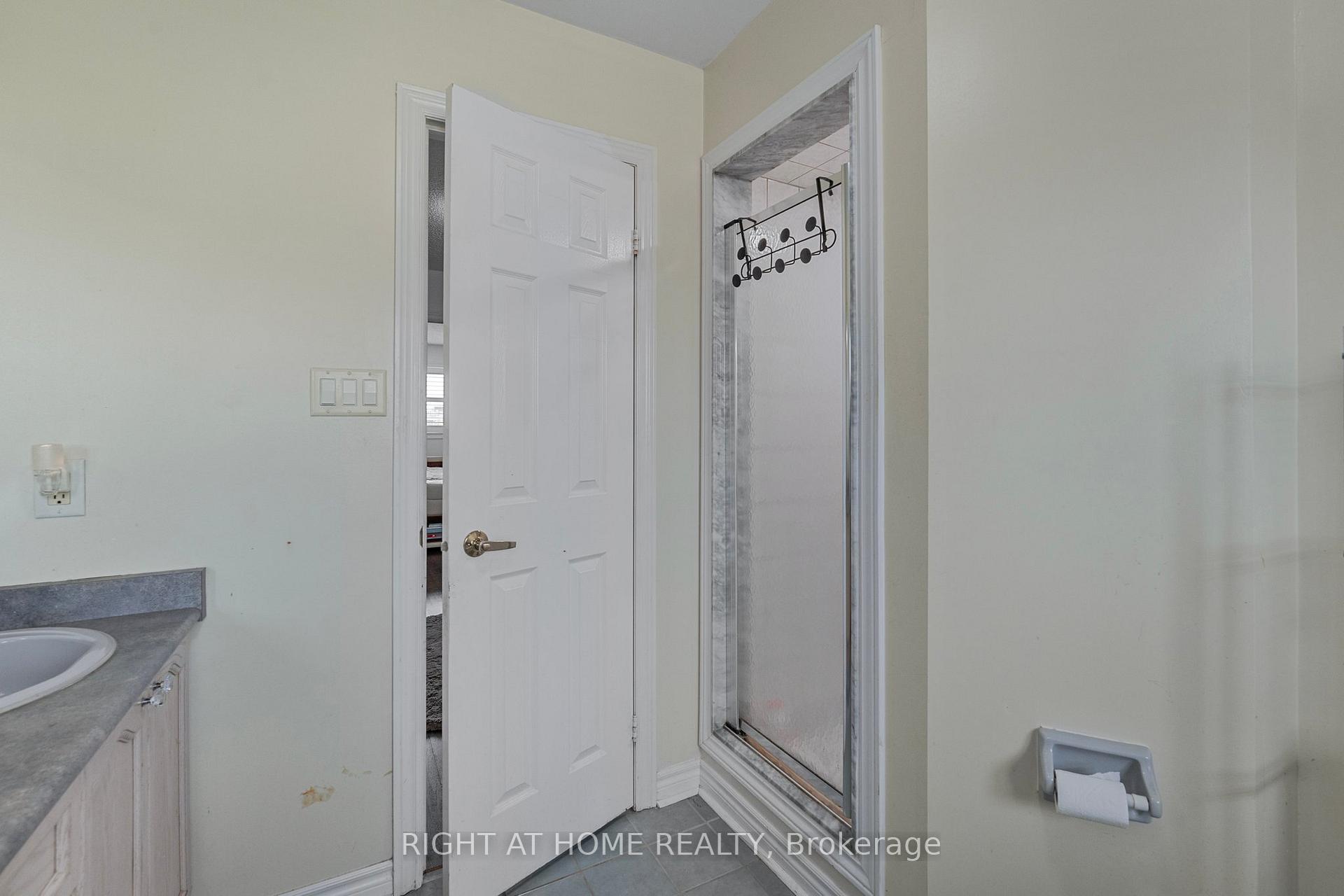 Photo 31 of 1 Esther Drive, Barrie, Painswick South — HOMEH