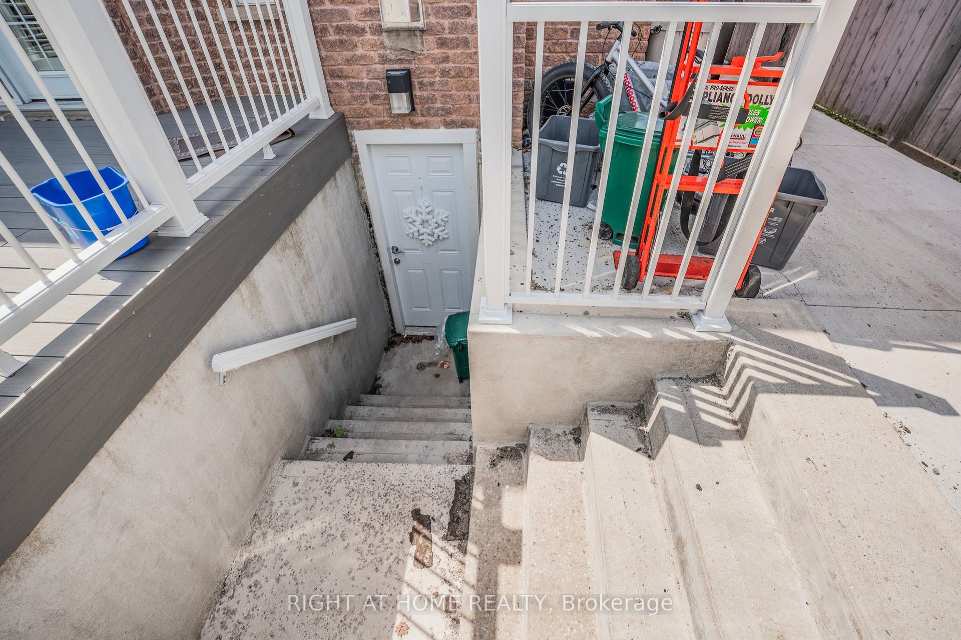 Photo 41 of 1 Esther Drive, Barrie, Painswick South — HOMEH