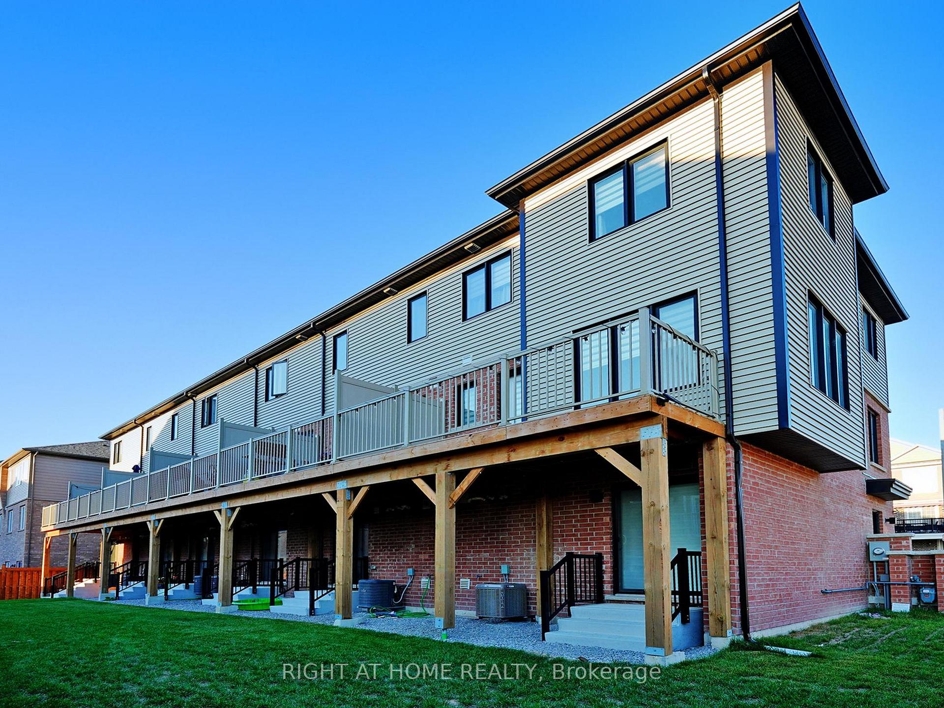 Photo 1 of 39 Hay Lane, Barrie, Rural Barrie Southeast — HOMEH
