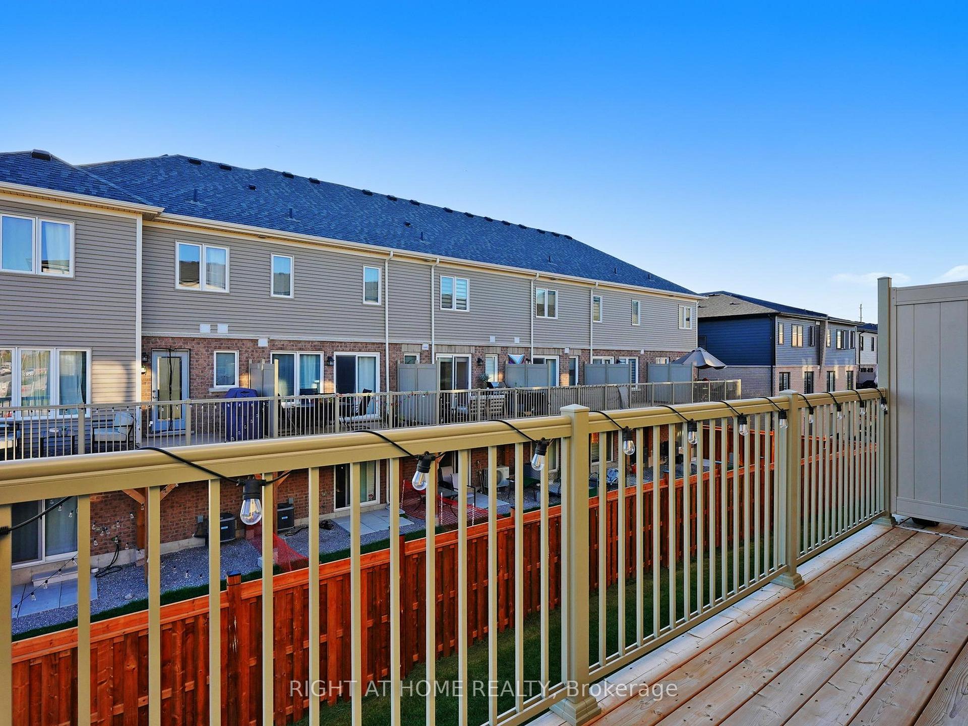 Photo 3 of 39 Hay Lane, Barrie, Rural Barrie Southeast — HOMEH