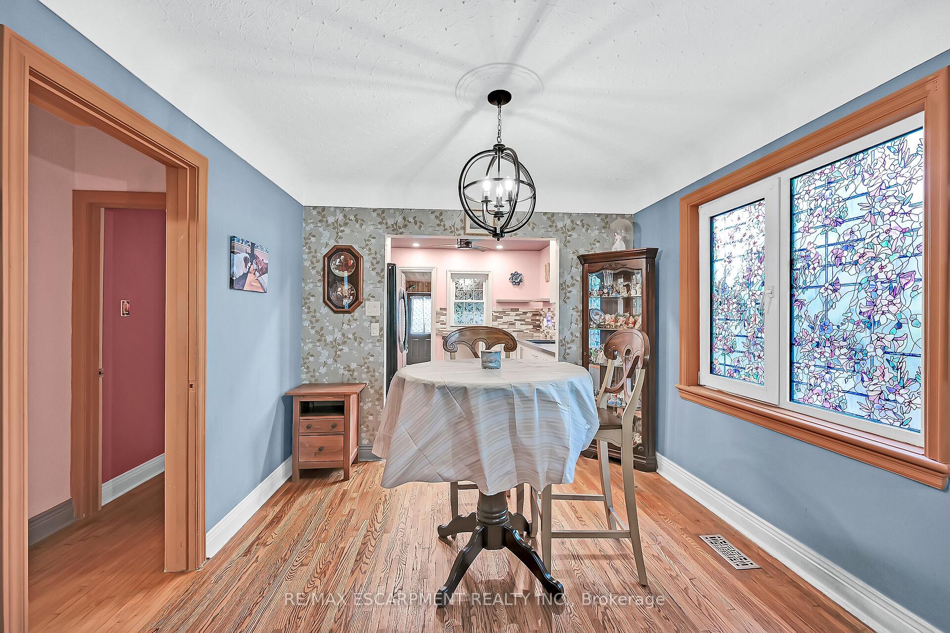 Photo 10 of 248 East 12th Street, Hamilton, Inch Park — HOMEH
