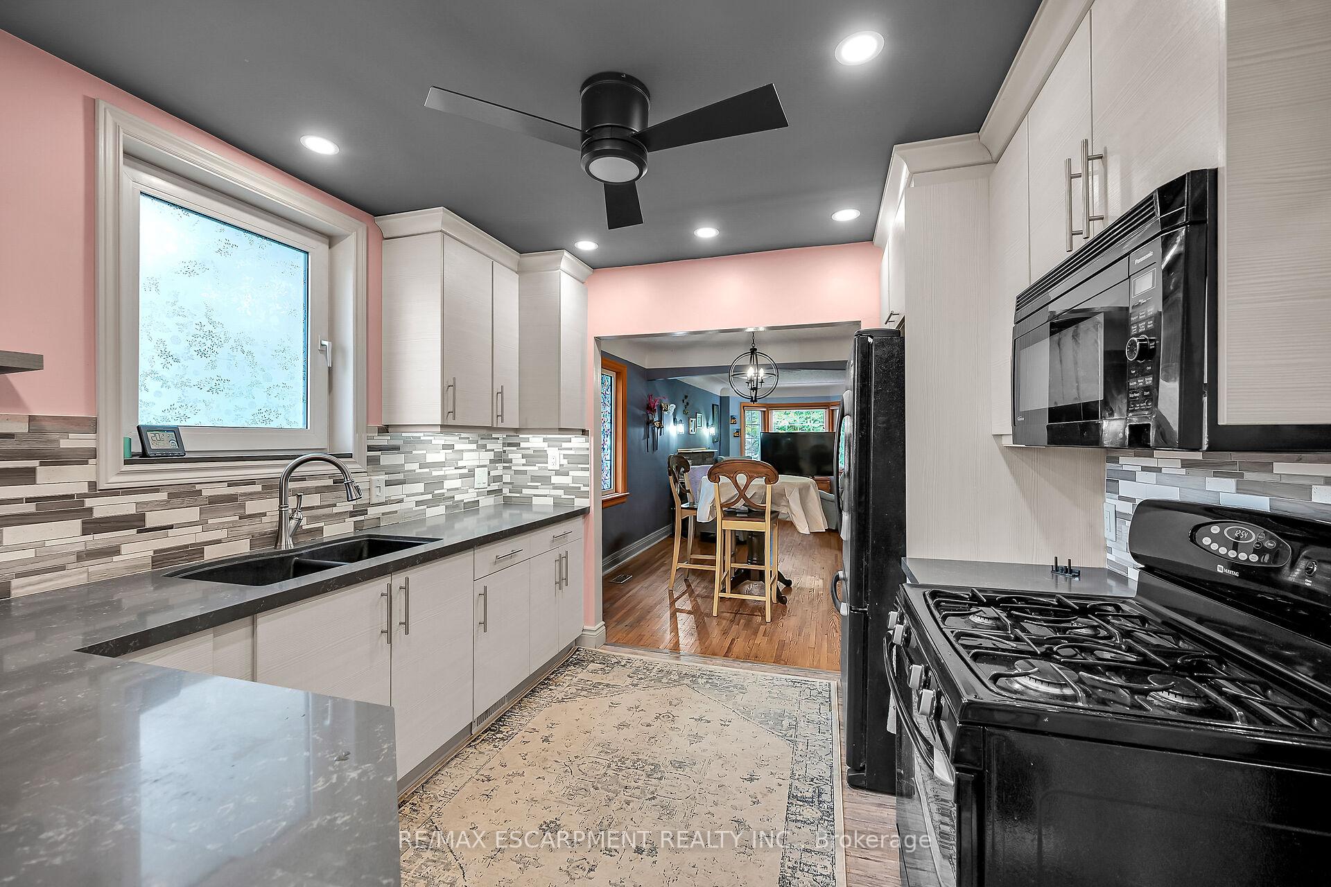 Photo 14 of 248 East 12th Street, Hamilton, Inch Park — HOMEH