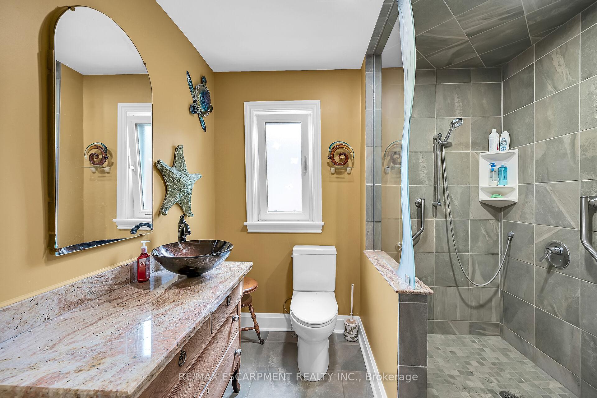 Photo 21 of 248 East 12th Street, Hamilton, Inch Park — HOMEH