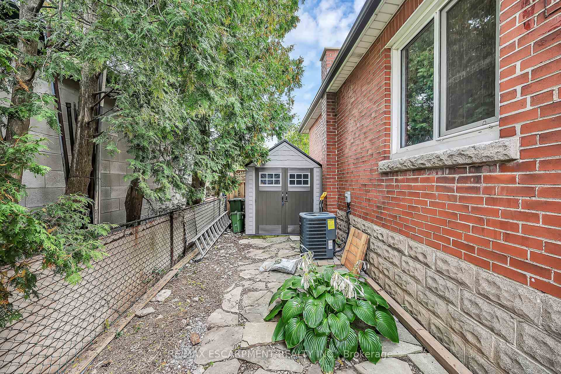 Photo 43 of 248 East 12th Street, Hamilton, Inch Park — HOMEH