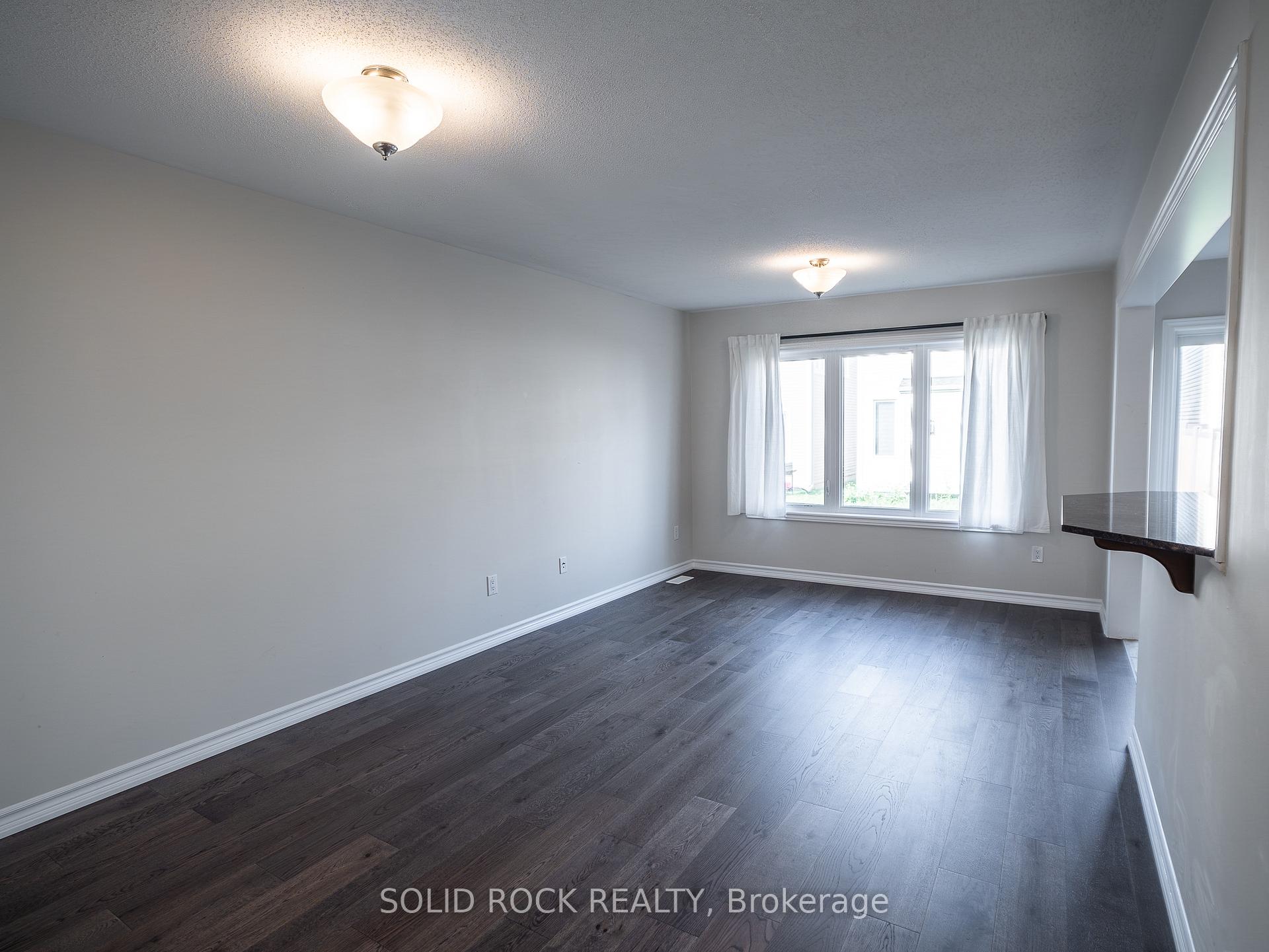 Photo 18 of 722 Logperch Circle, Ottawa, Barrhaven - Half Moon Bay — HOMEH