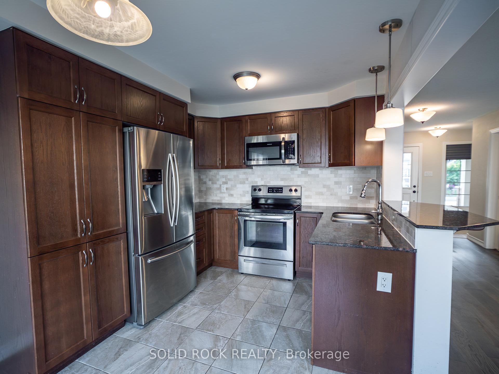 Photo 7 of 722 Logperch Circle, Ottawa, Barrhaven - Half Moon Bay — HOMEH