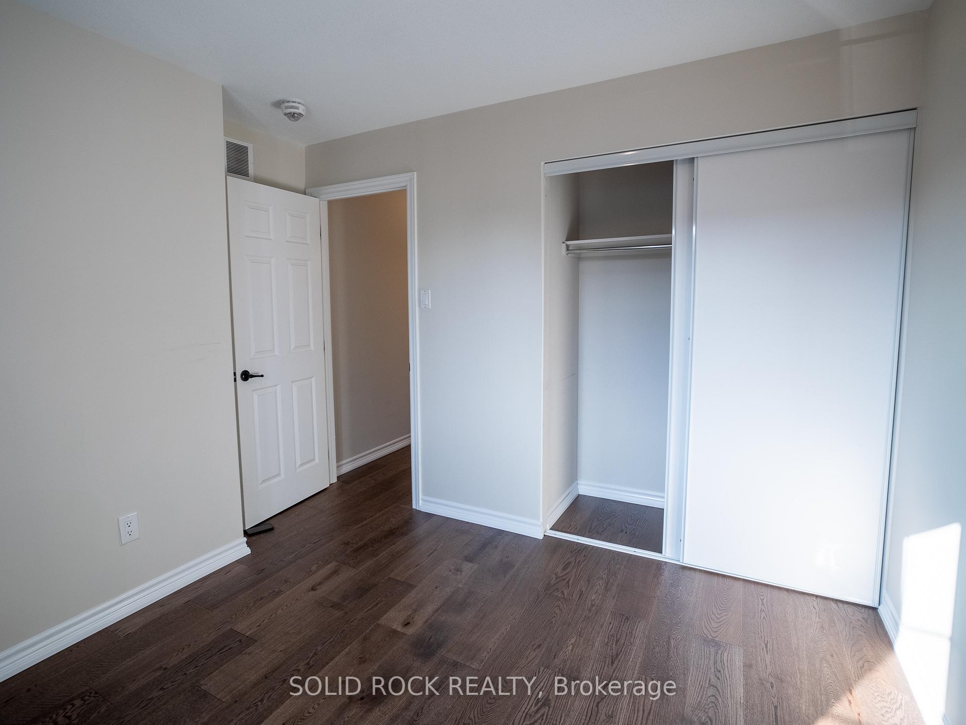 Photo 16 of 722 Logperch Circle, Ottawa, Barrhaven - Half Moon Bay — HOMEH