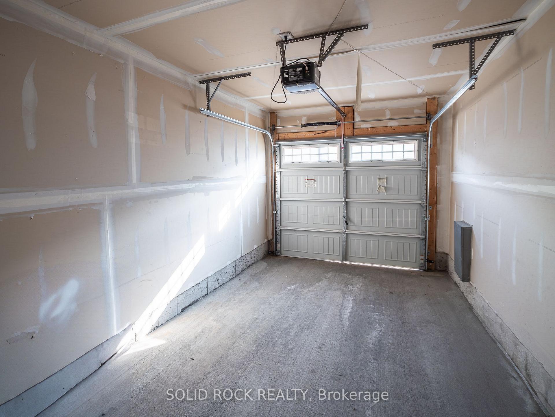 Photo 30 of 722 Logperch Circle, Ottawa, Barrhaven - Half Moon Bay — HOMEH