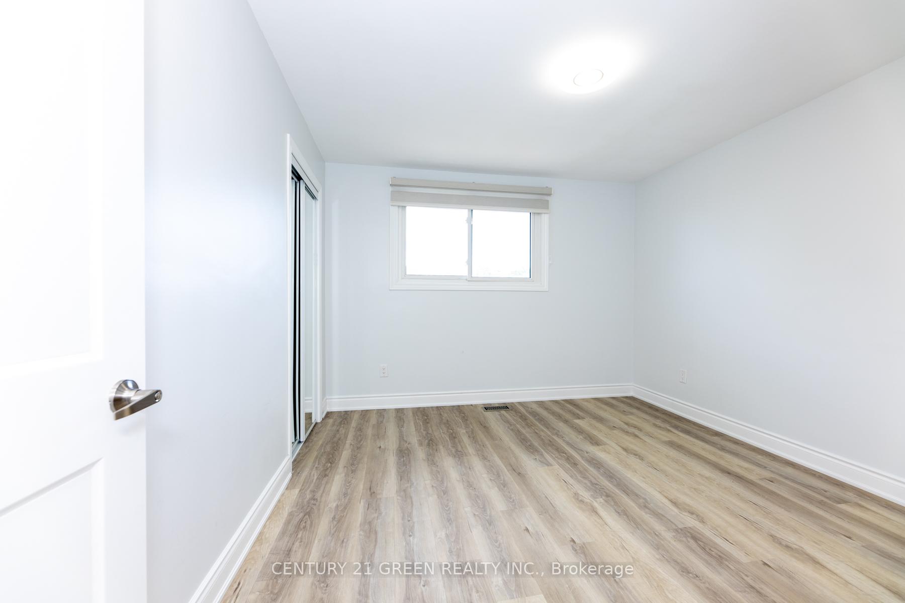 Photo 29 of 159 Bow Valley Drive, Hamilton, Riverdale — HOMEH
