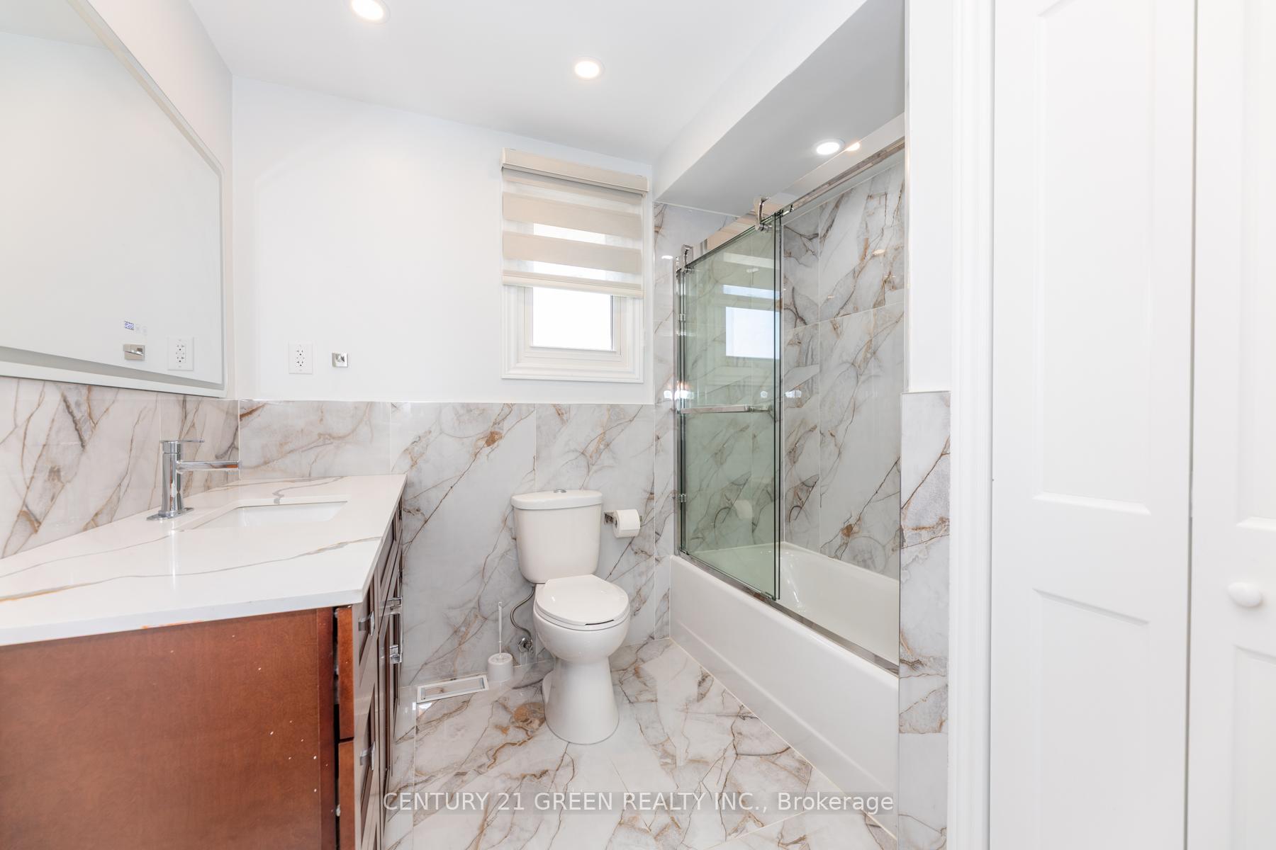 Photo 31 of 159 Bow Valley Drive, Hamilton, Riverdale — HOMEH
