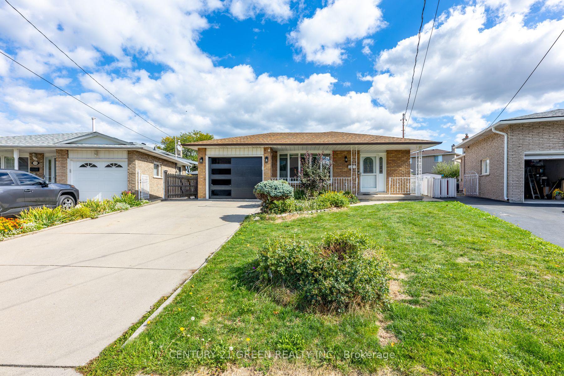 Photo 37 of 159 Bow Valley Drive, Hamilton, Riverdale — HOMEH