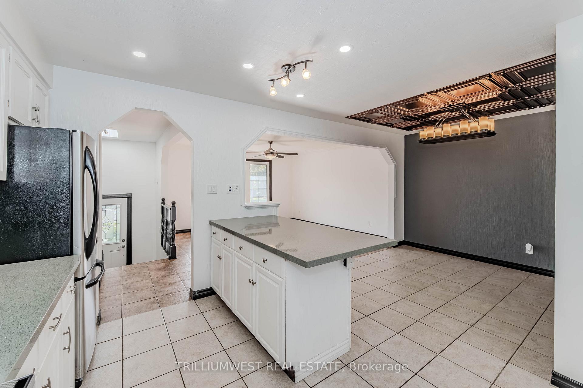 Photo 32 of 560 Woodlawn Road E, Guelph, Victoria North — HOMEH