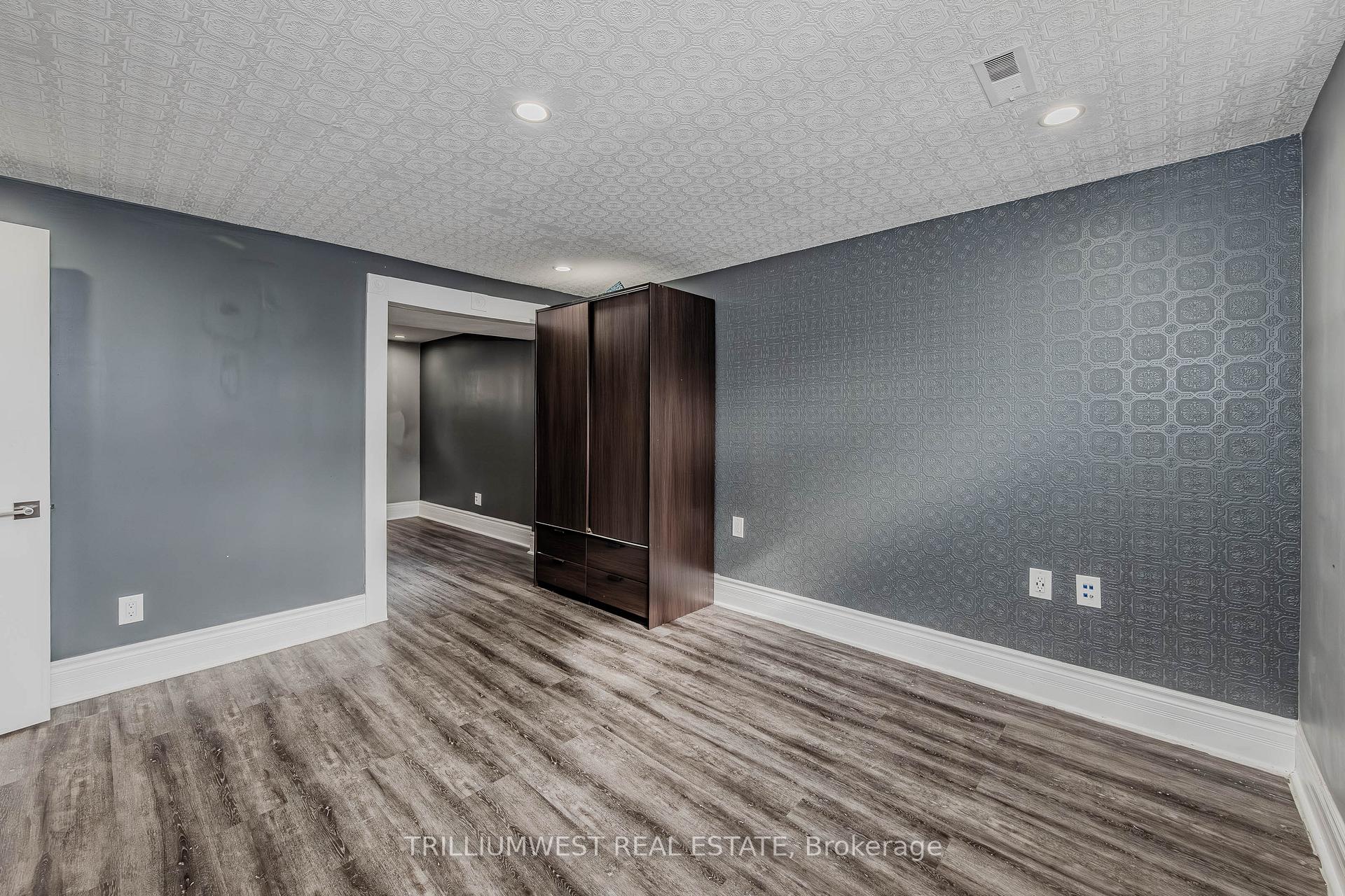 Photo 69 of 560 Woodlawn Road E, Guelph, Victoria North — HOMEH