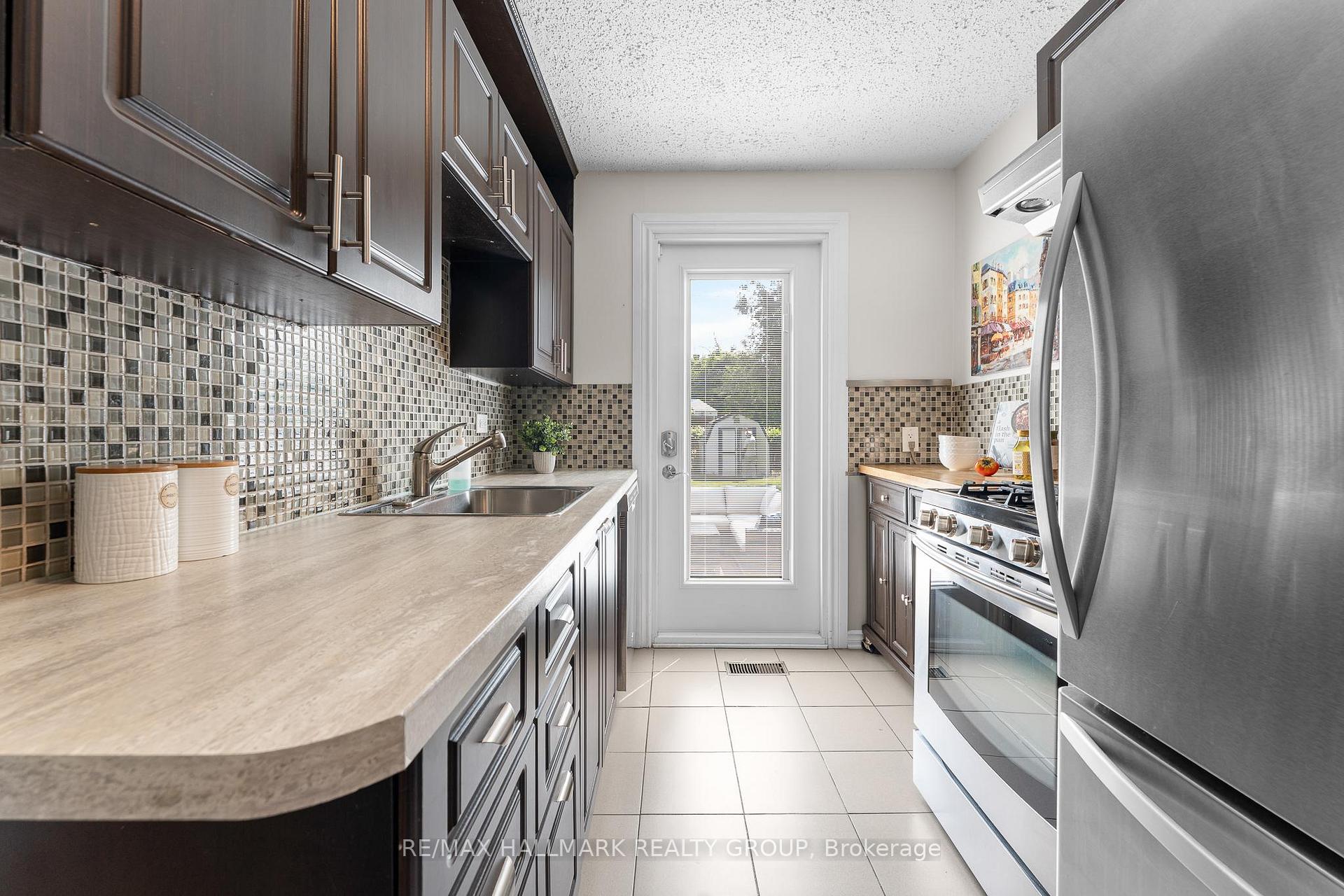 Photo 8 of 845 Merivale Road, Ottawa, Carlington — HOMEH
