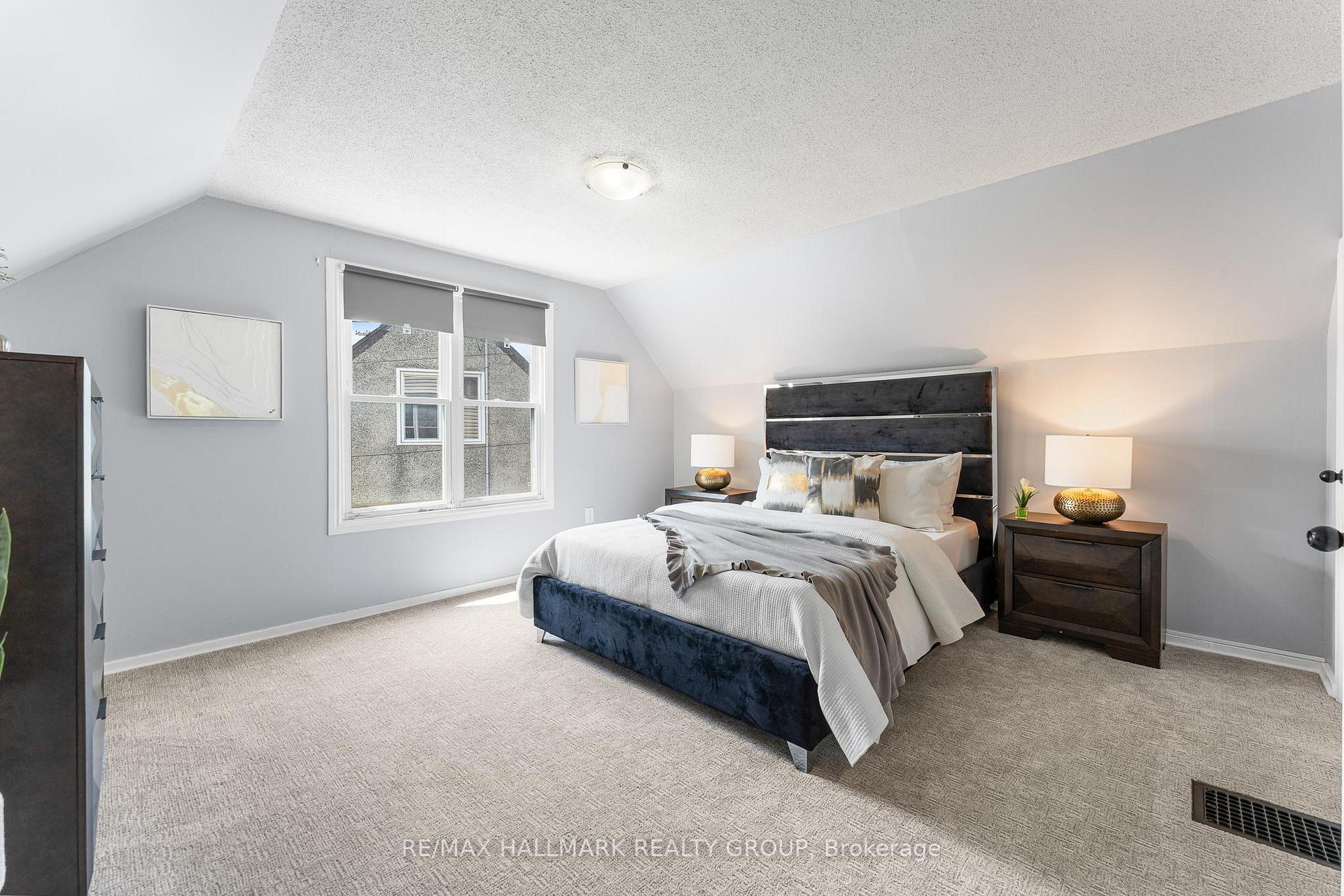 Photo 17 of 845 Merivale Road, Ottawa, Carlington — HOMEH