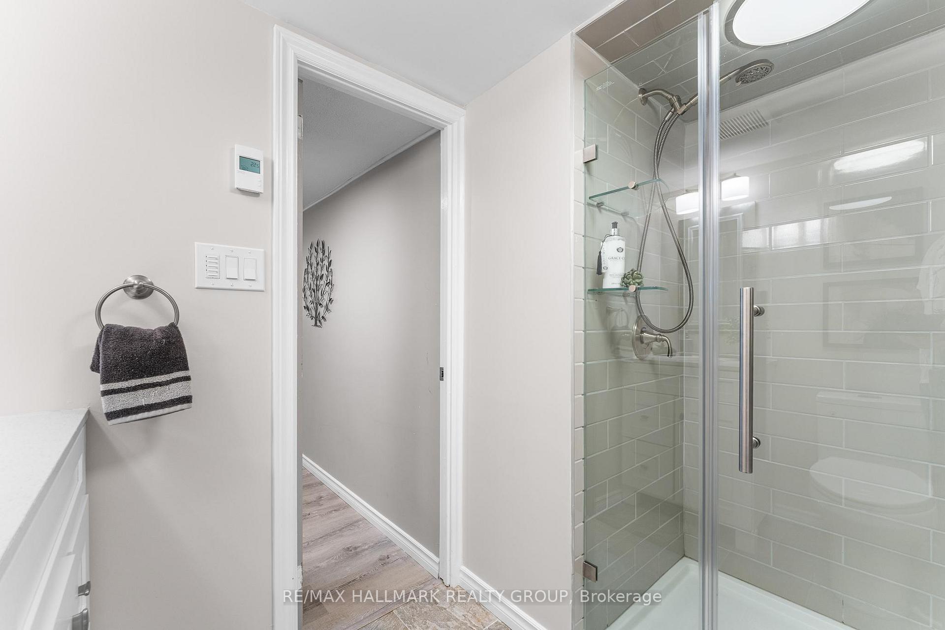 Photo 30 of 845 Merivale Road, Ottawa, Carlington — HOMEH