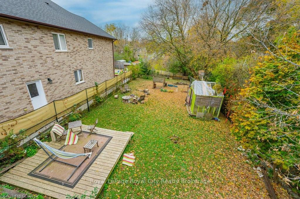 Photo 10 of 16 William Street, Guelph, St. George's — HOMEH