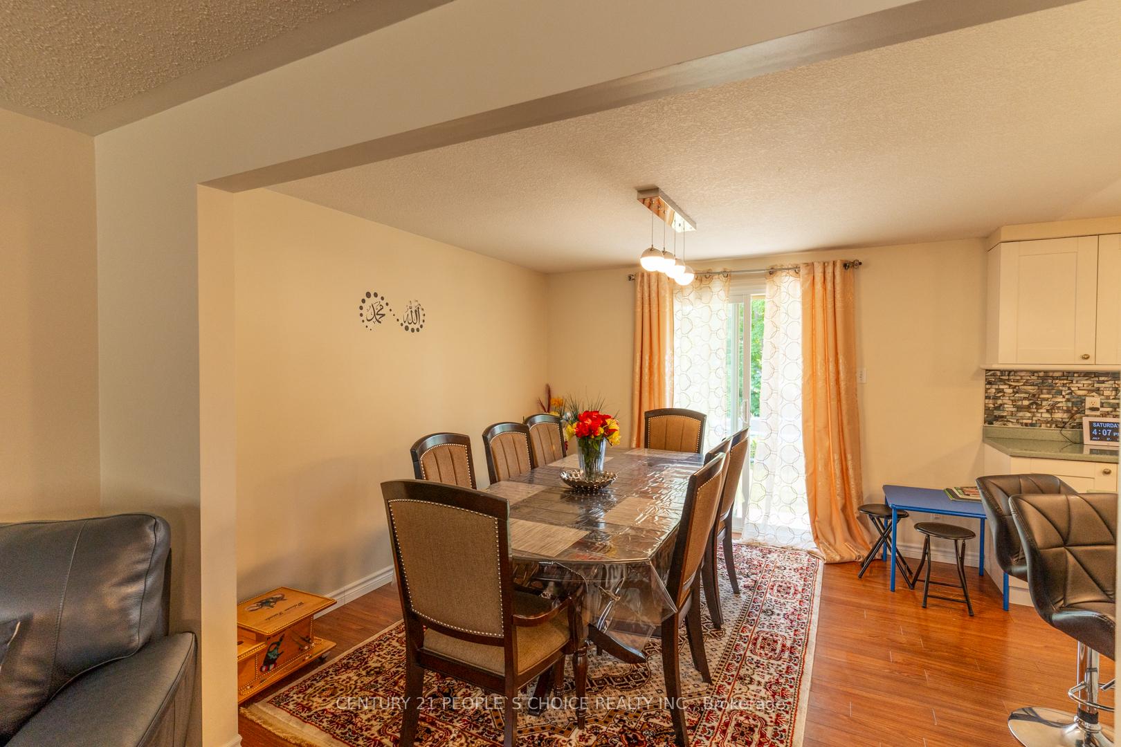 Photo 7 of 48 Rochelle Drive, Guelph, Willow West/Sugarbush/West Acres — HOMEH