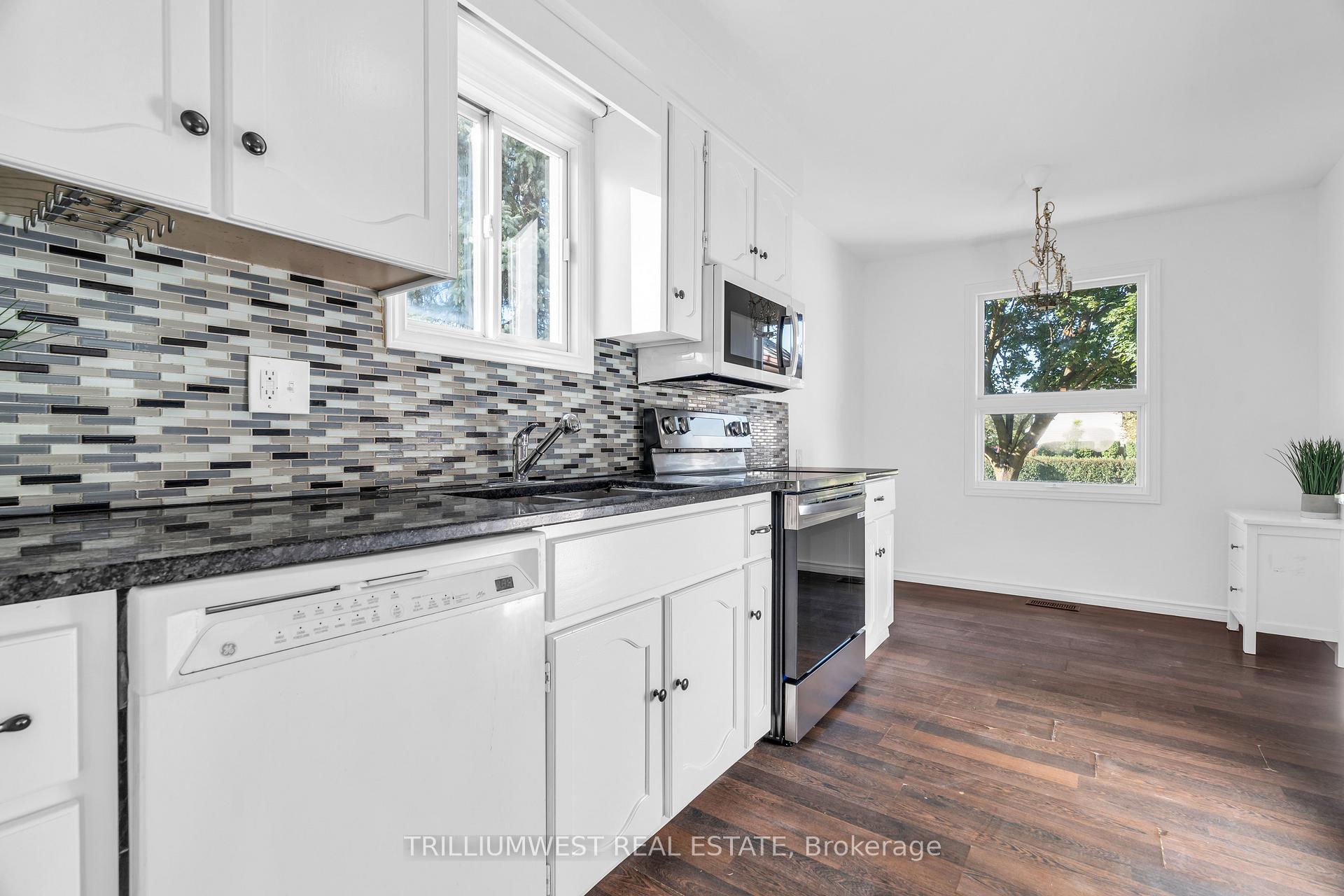 Photo 9 of 356 Imperial Road S, Guelph, Willow West/Sugarbush/West Acres — HOMEH