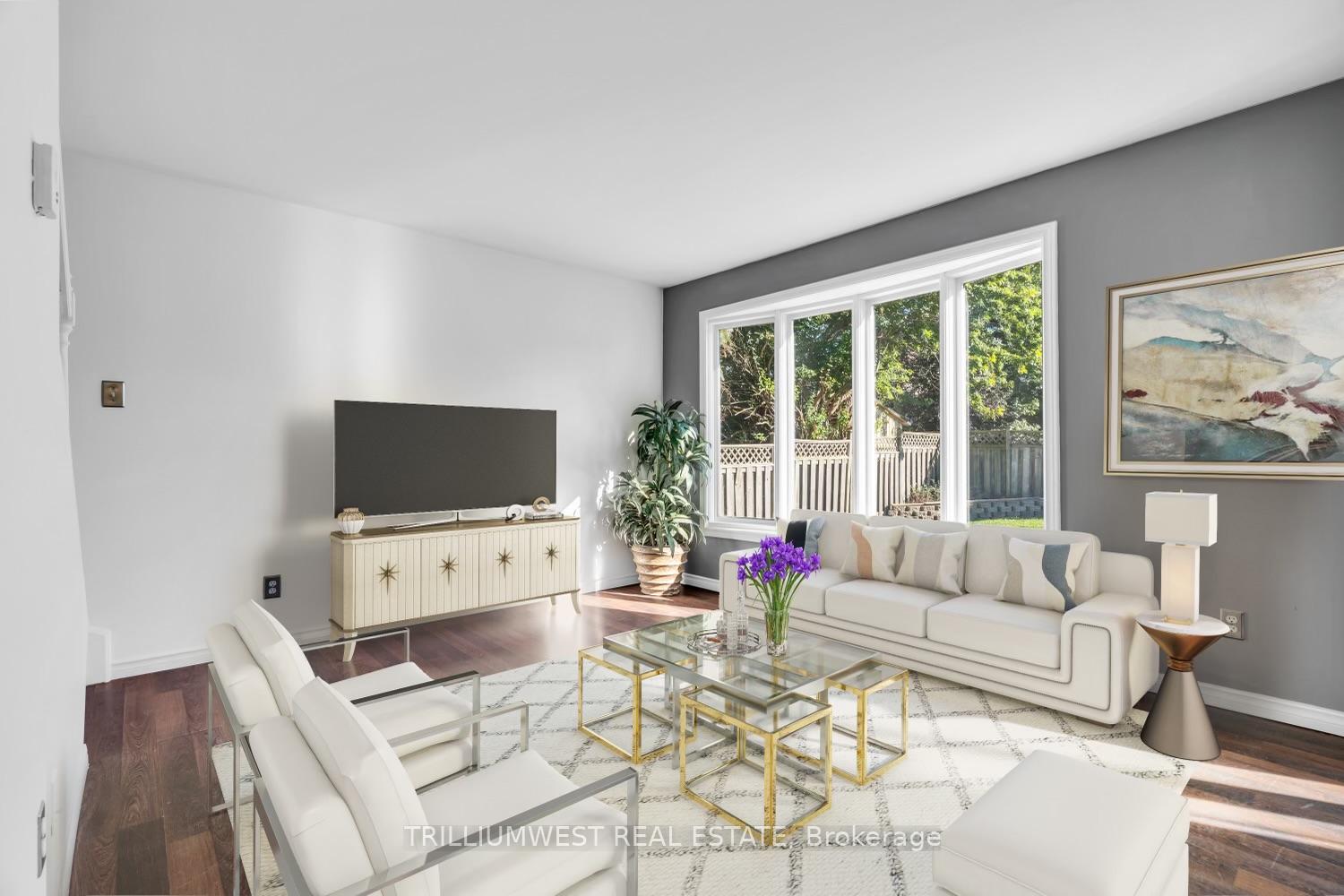 Photo 13 of 356 Imperial Road S, Guelph, Willow West/Sugarbush/West Acres — HOMEH