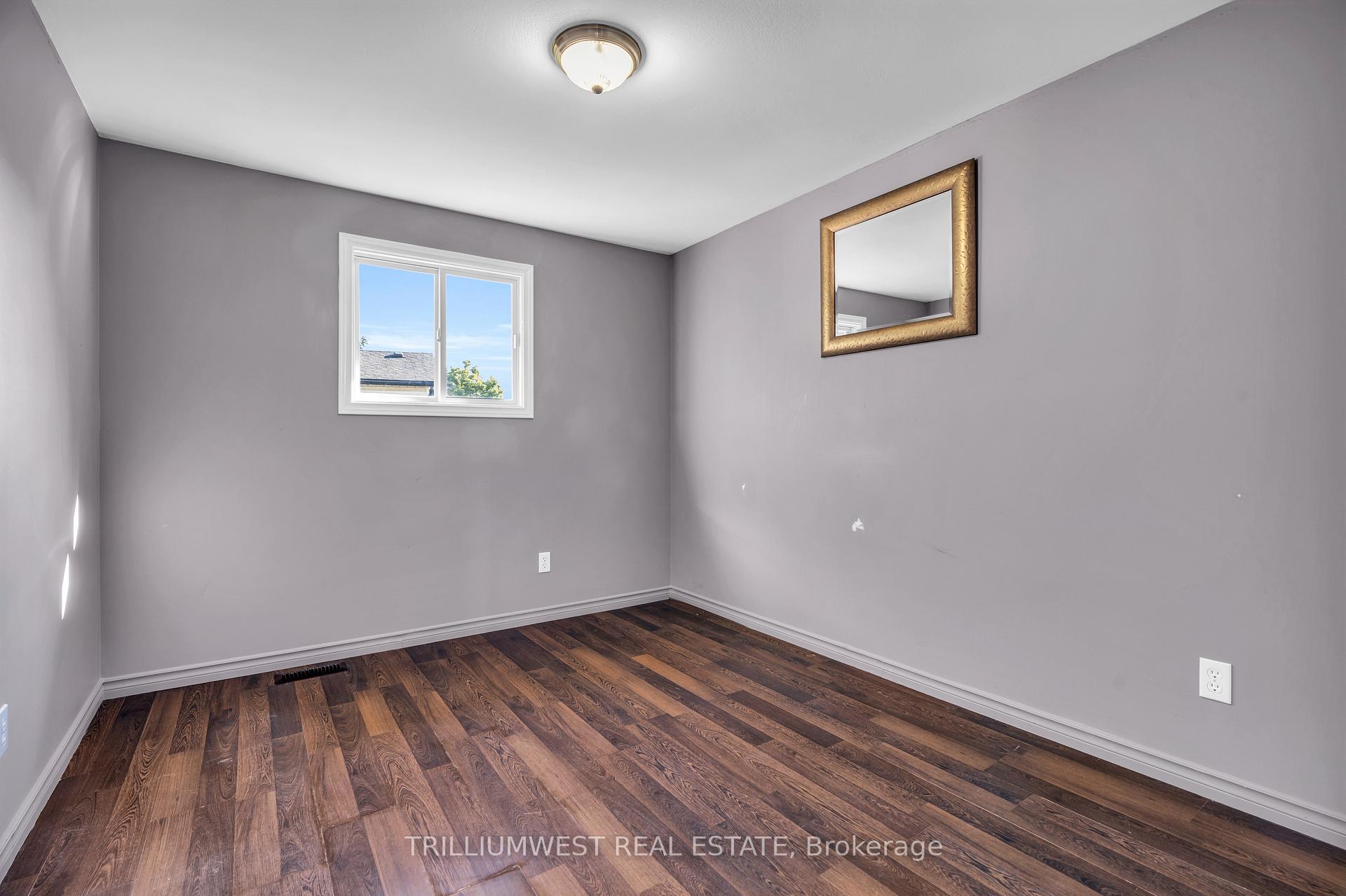 Photo 28 of 356 Imperial Road S, Guelph, Willow West/Sugarbush/West Acres — HOMEH