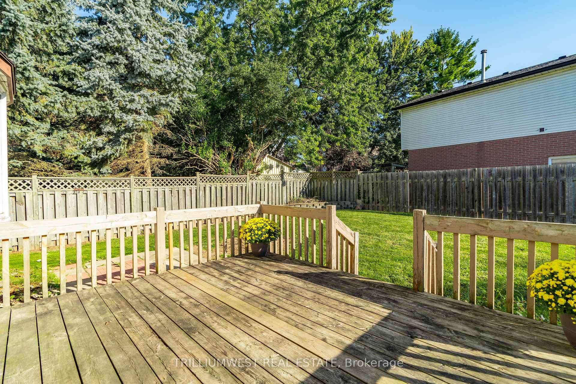 Photo 35 of 356 Imperial Road S, Guelph, Willow West/Sugarbush/West Acres — HOMEH