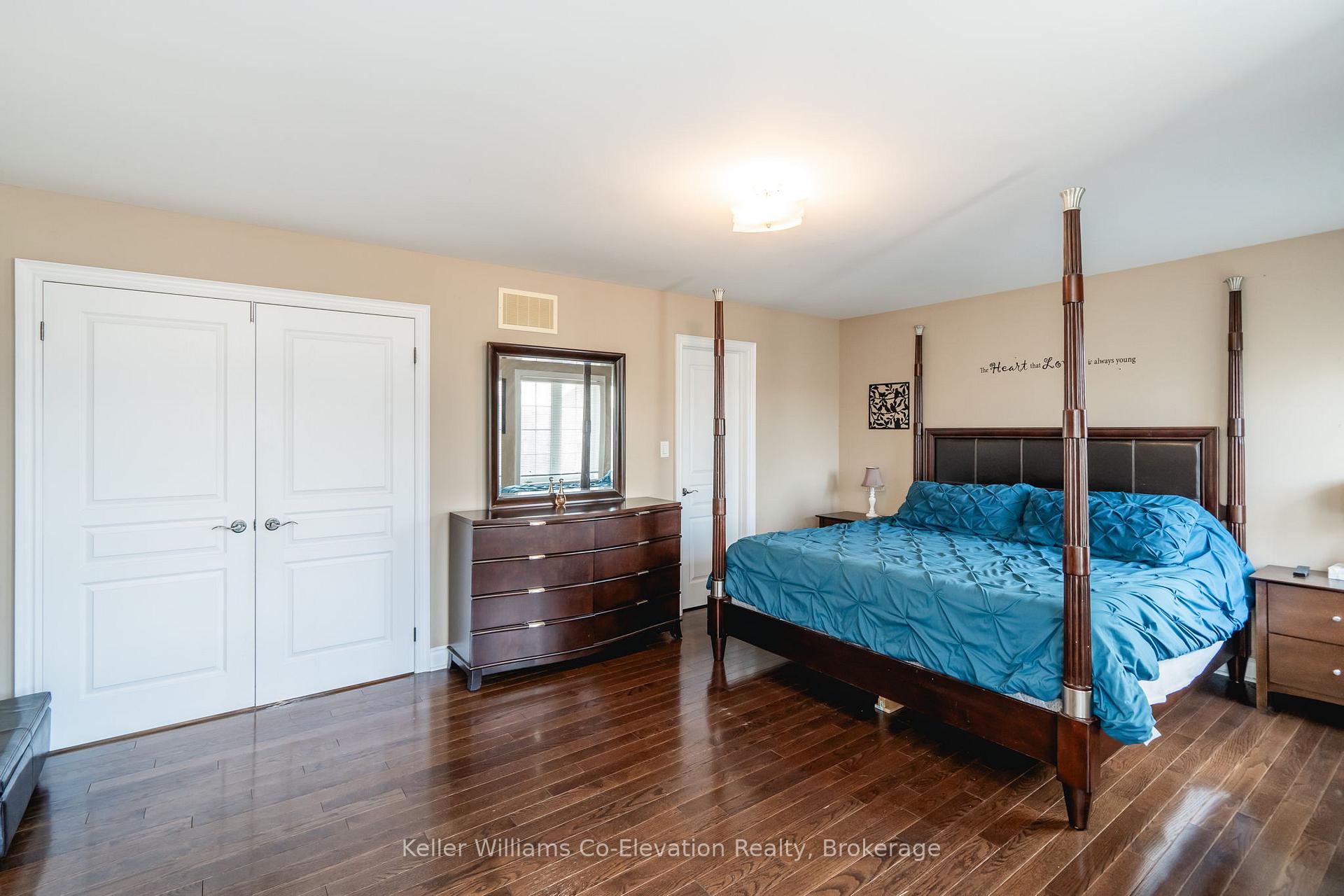 Photo 20 of 172 The Queensway, Barrie, Innis-Shore — HOMEH