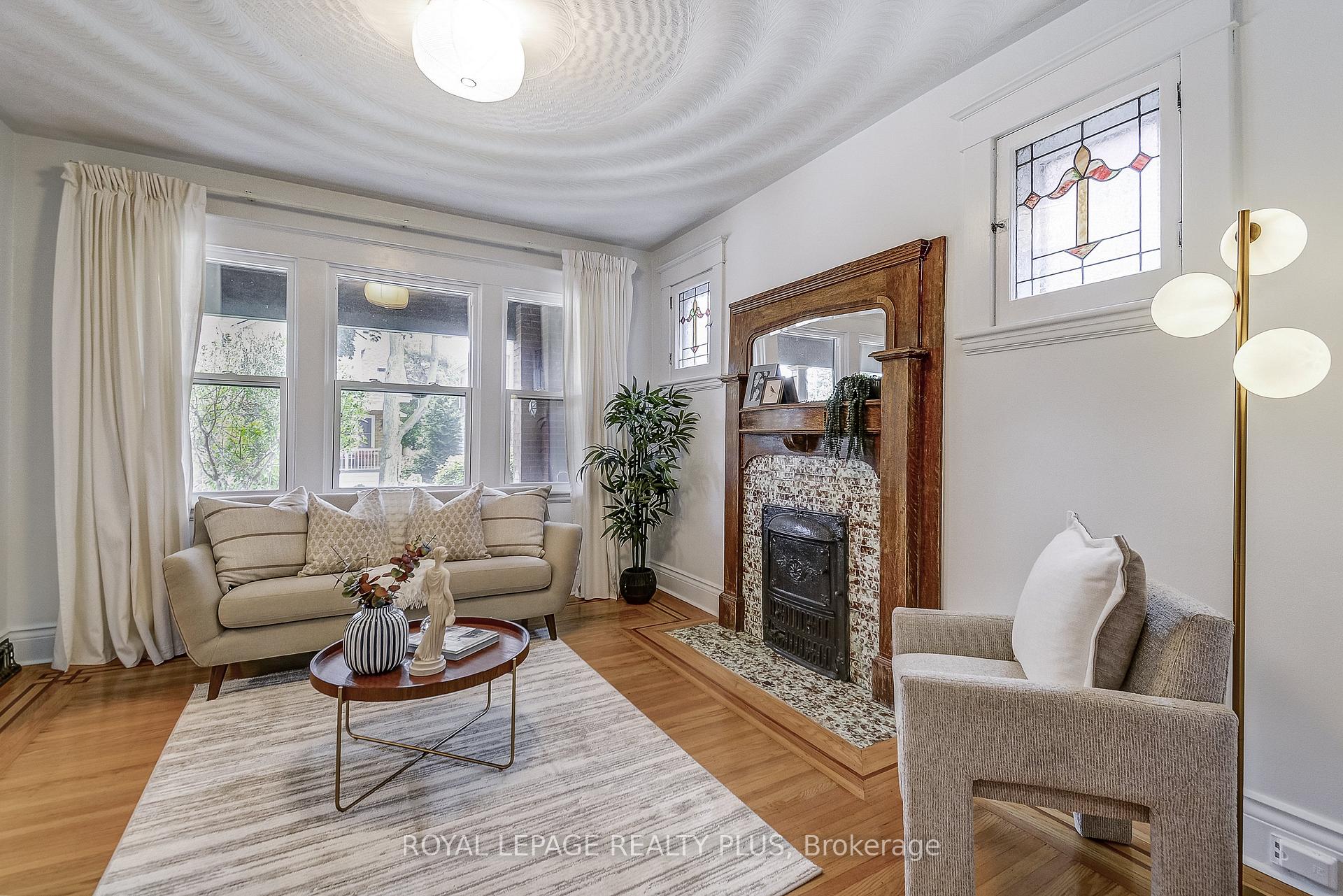 Photo 6 of 192 Kensington Avenue S, Hamilton, Delta — HOMEH