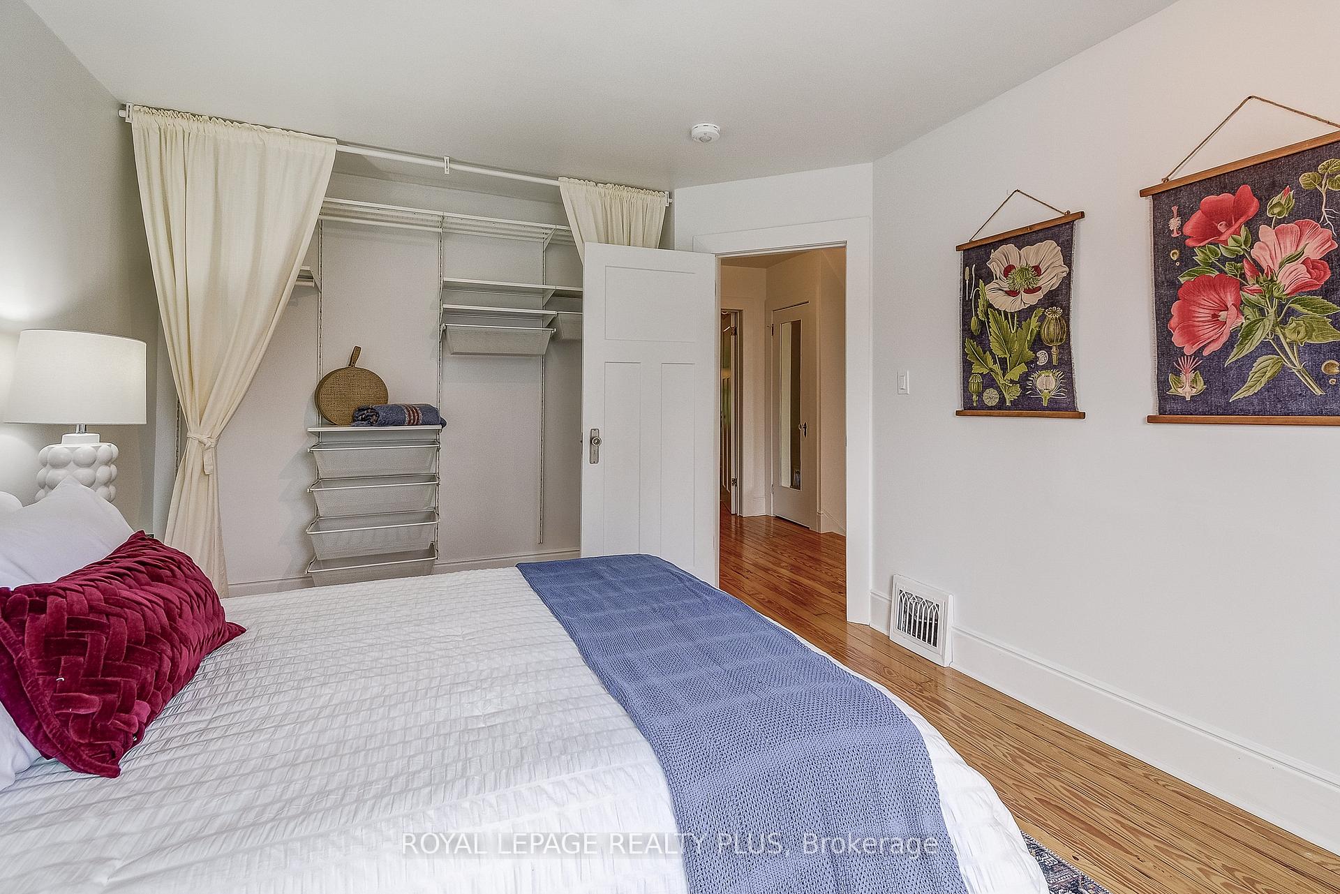 Photo 20 of 192 Kensington Avenue S, Hamilton, Delta — HOMEH