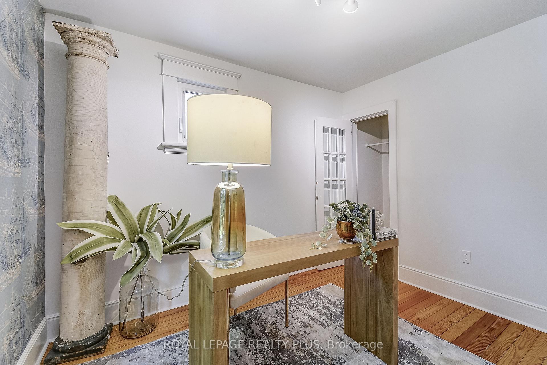 Photo 23 of 192 Kensington Avenue S, Hamilton, Delta — HOMEH