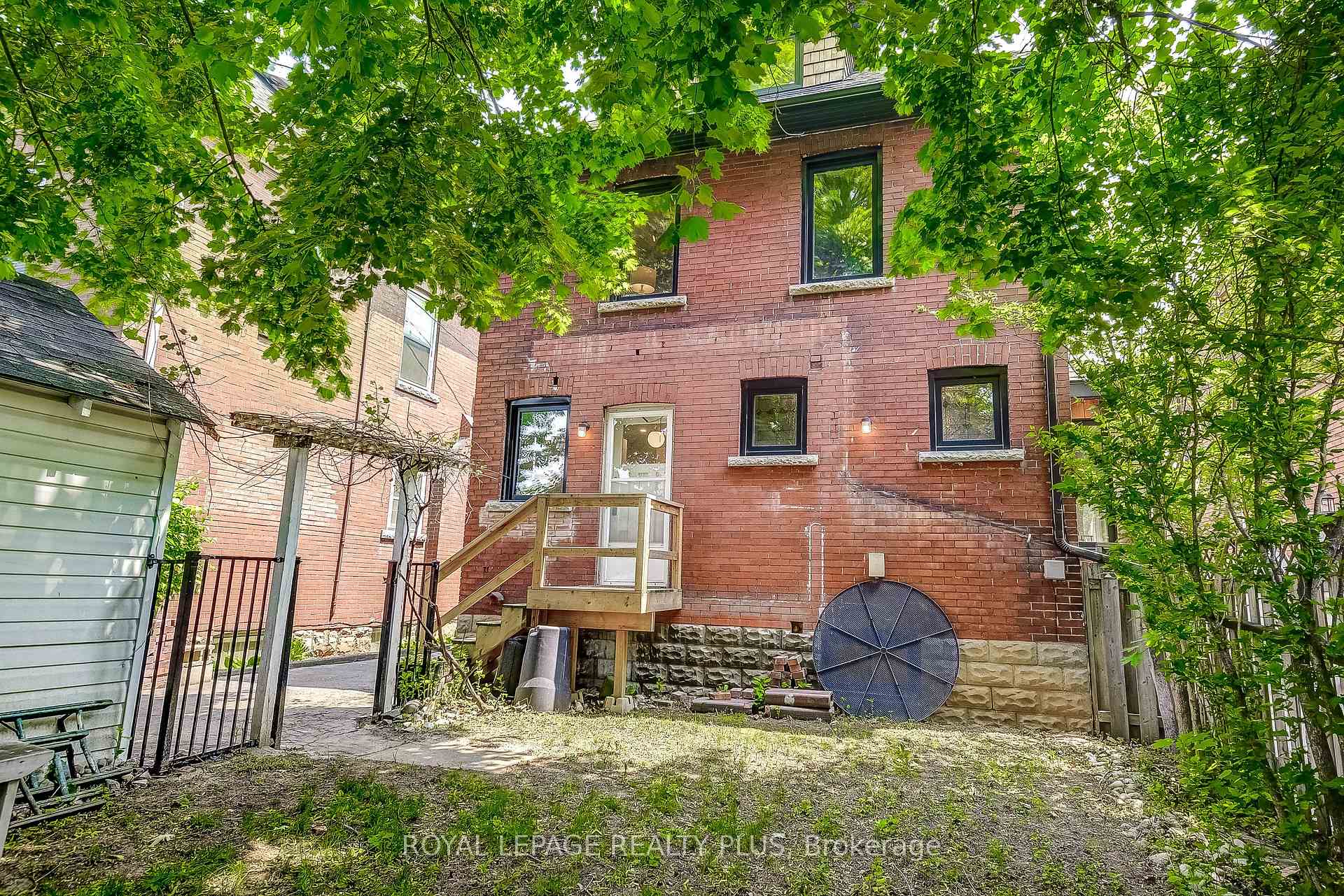 Photo 34 of 192 Kensington Avenue S, Hamilton, Delta — HOMEH