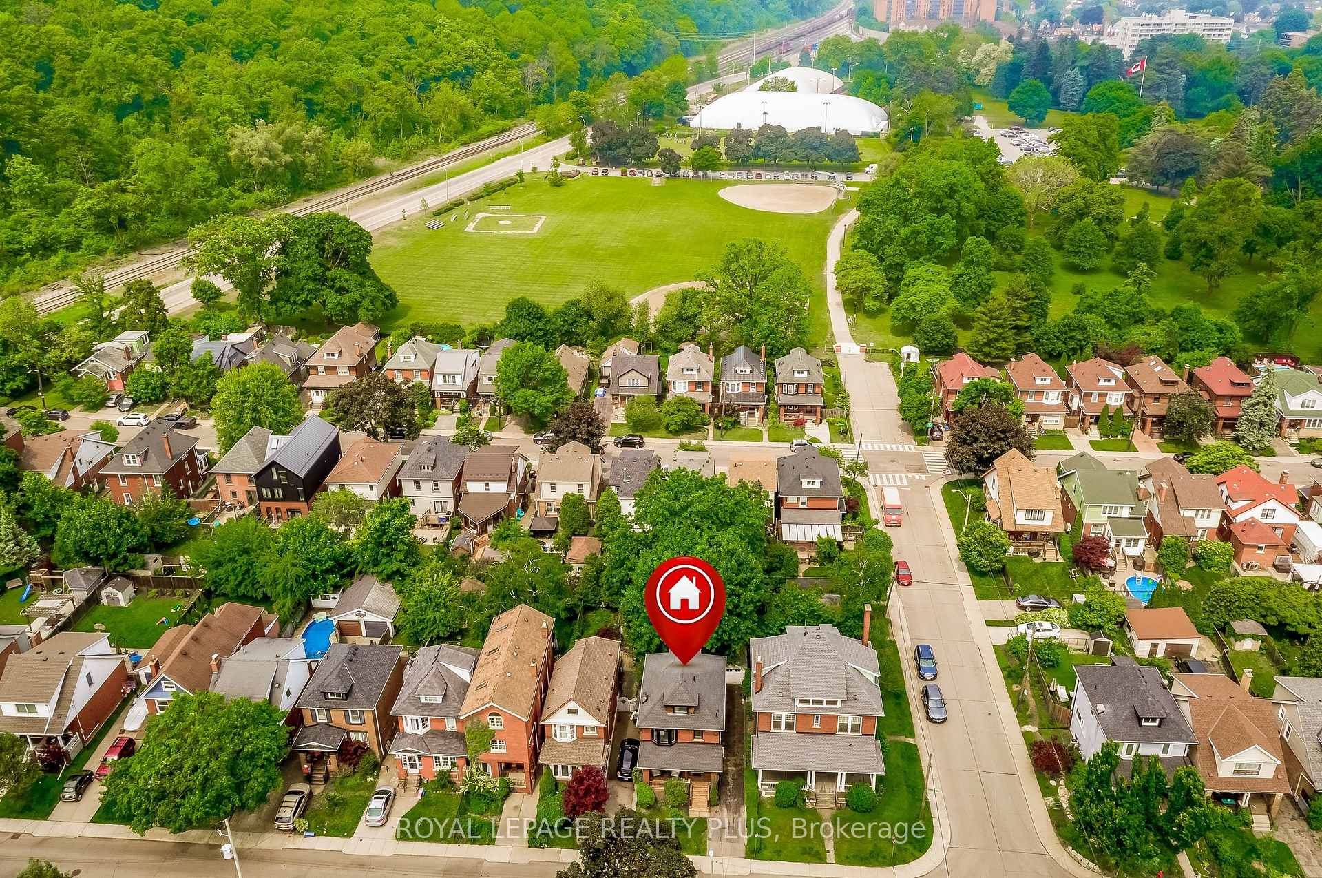 Photo 35 of 192 Kensington Avenue S, Hamilton, Delta — HOMEH