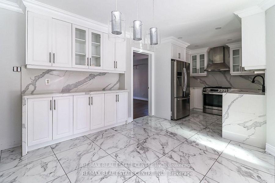 Photo 9 of 25 Meadowlark Road, Barrie, Cundles East — HOMEH