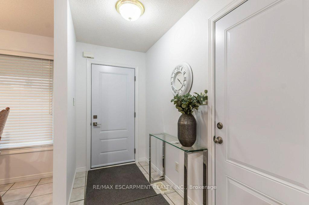 Photo 3 of 15 Trailbrook Lane, Guelph, Grange Road — HOMEH