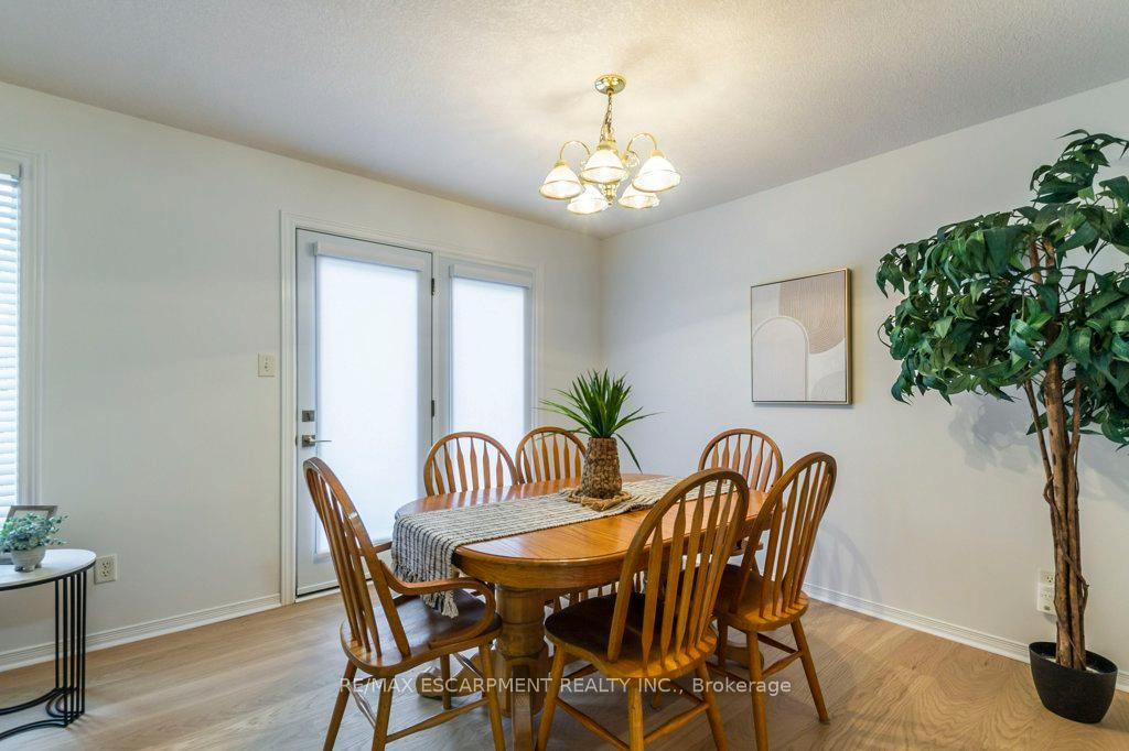 Photo 9 of 15 Trailbrook Lane, Guelph, Grange Road — HOMEH